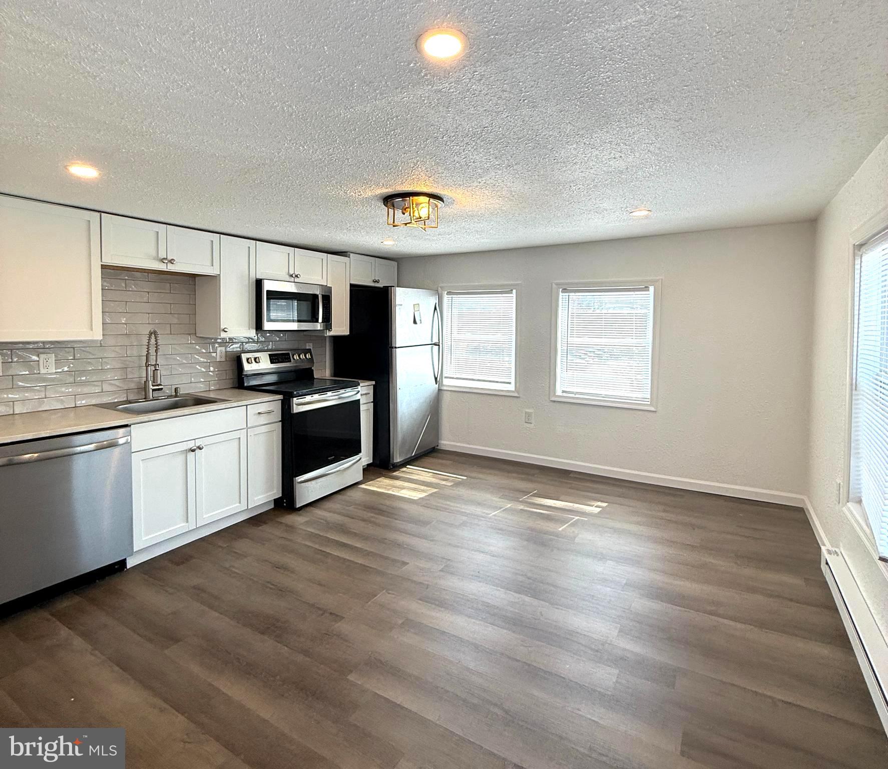 MIDTOWN - Residential Income