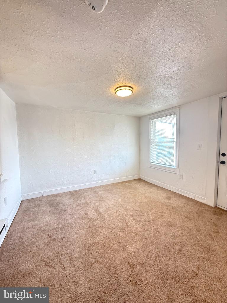 MIDTOWN - Residential Income