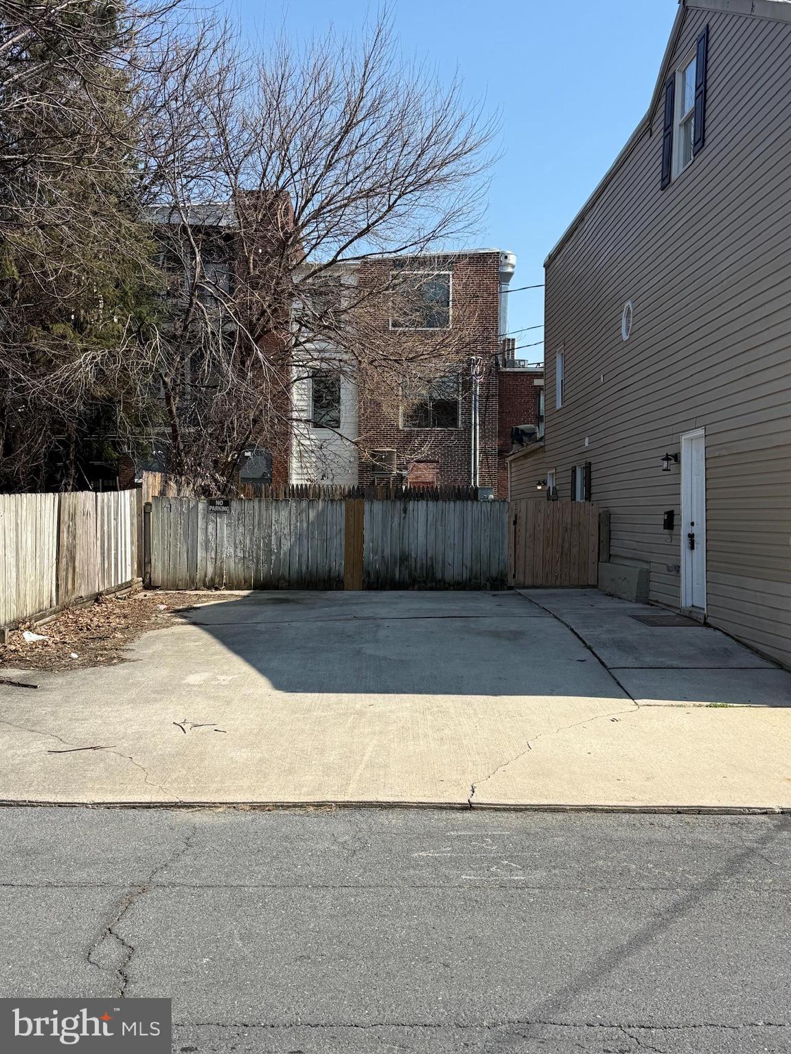 MIDTOWN - Residential Income