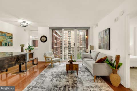 Photo of 880 N Pollard Street #801, ARLINGTON, VA 22203 (MLS # VAAR2075410)
