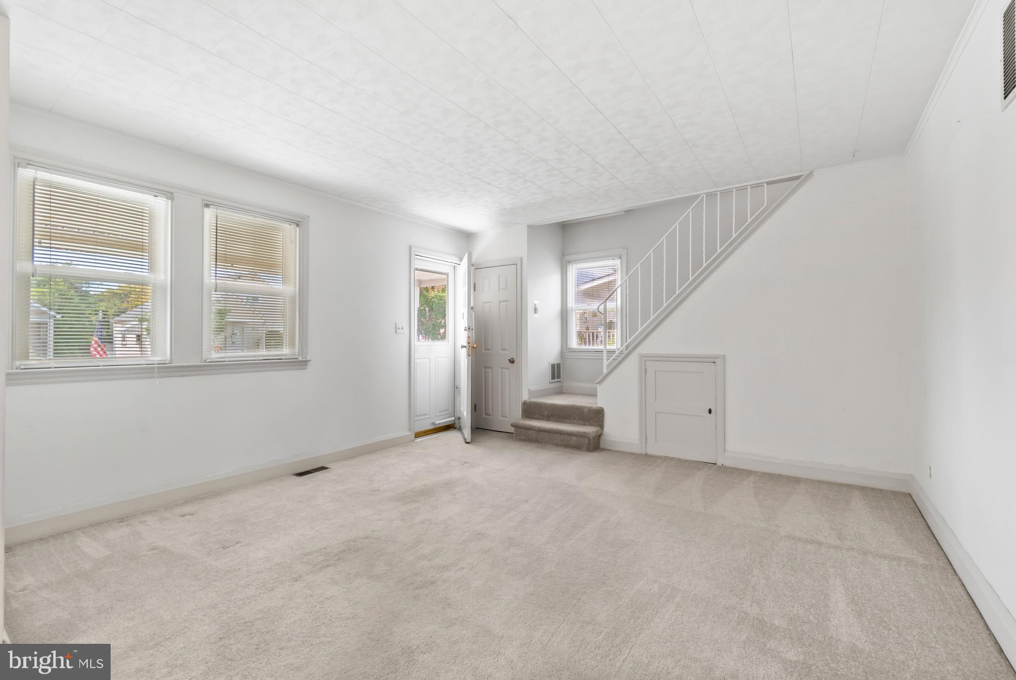 MARYLAND MANOR - Residential