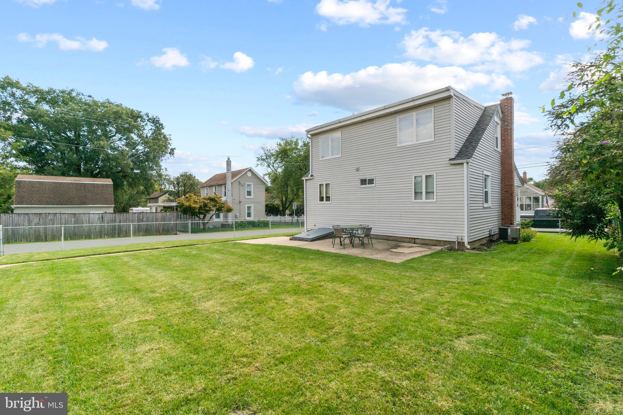 MARYLAND MANOR - Residential