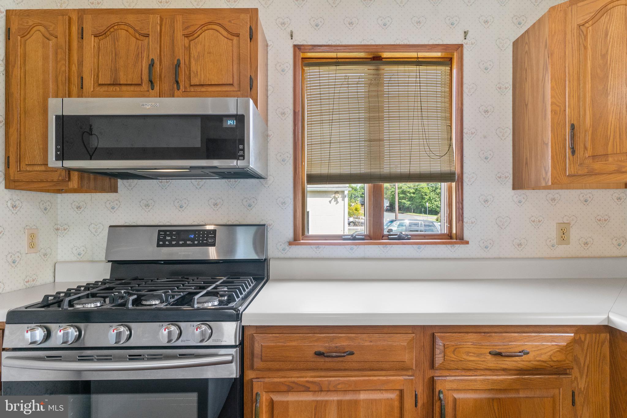 MARYLAND MANOR - Residential