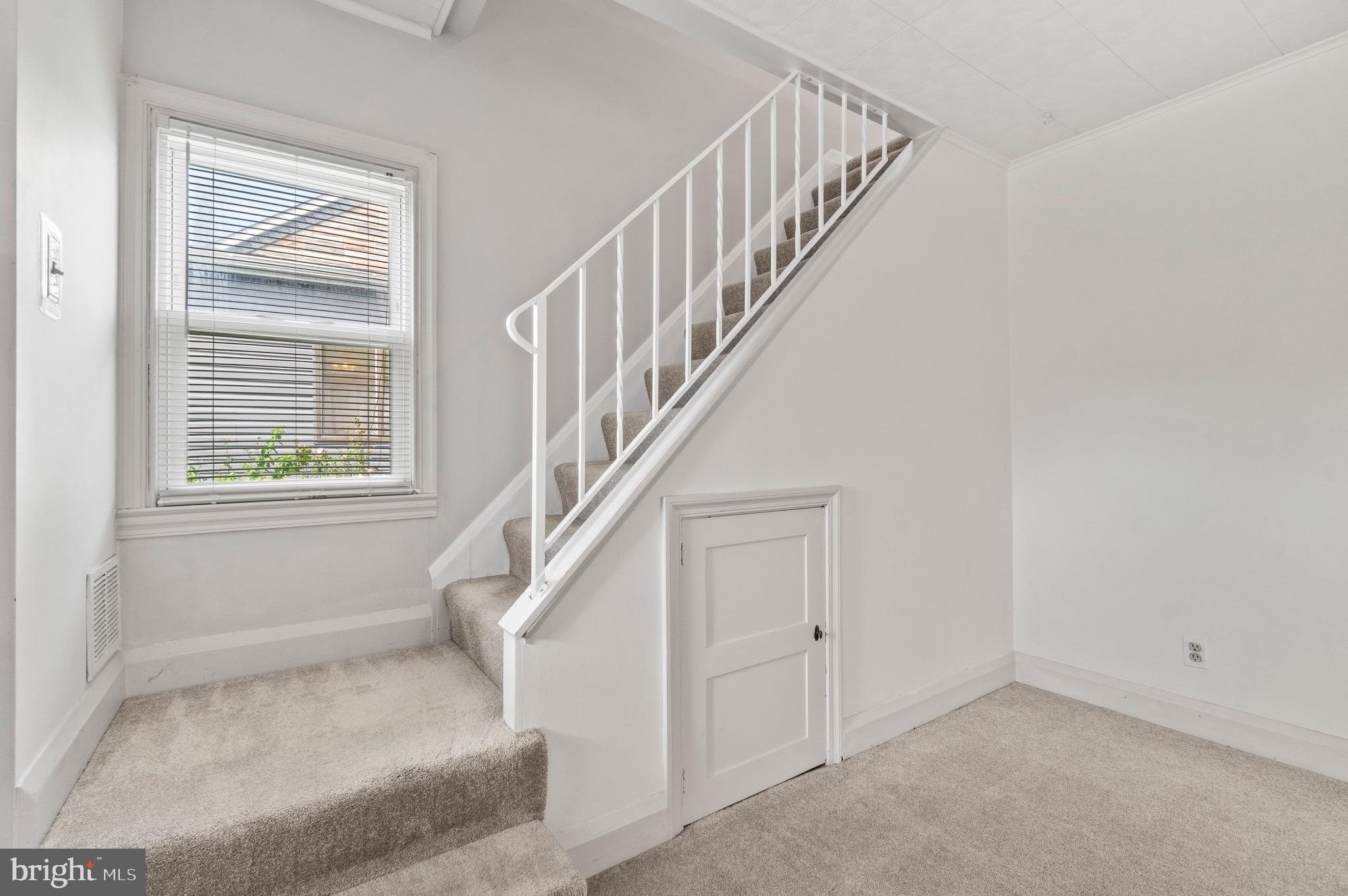 MARYLAND MANOR - Residential