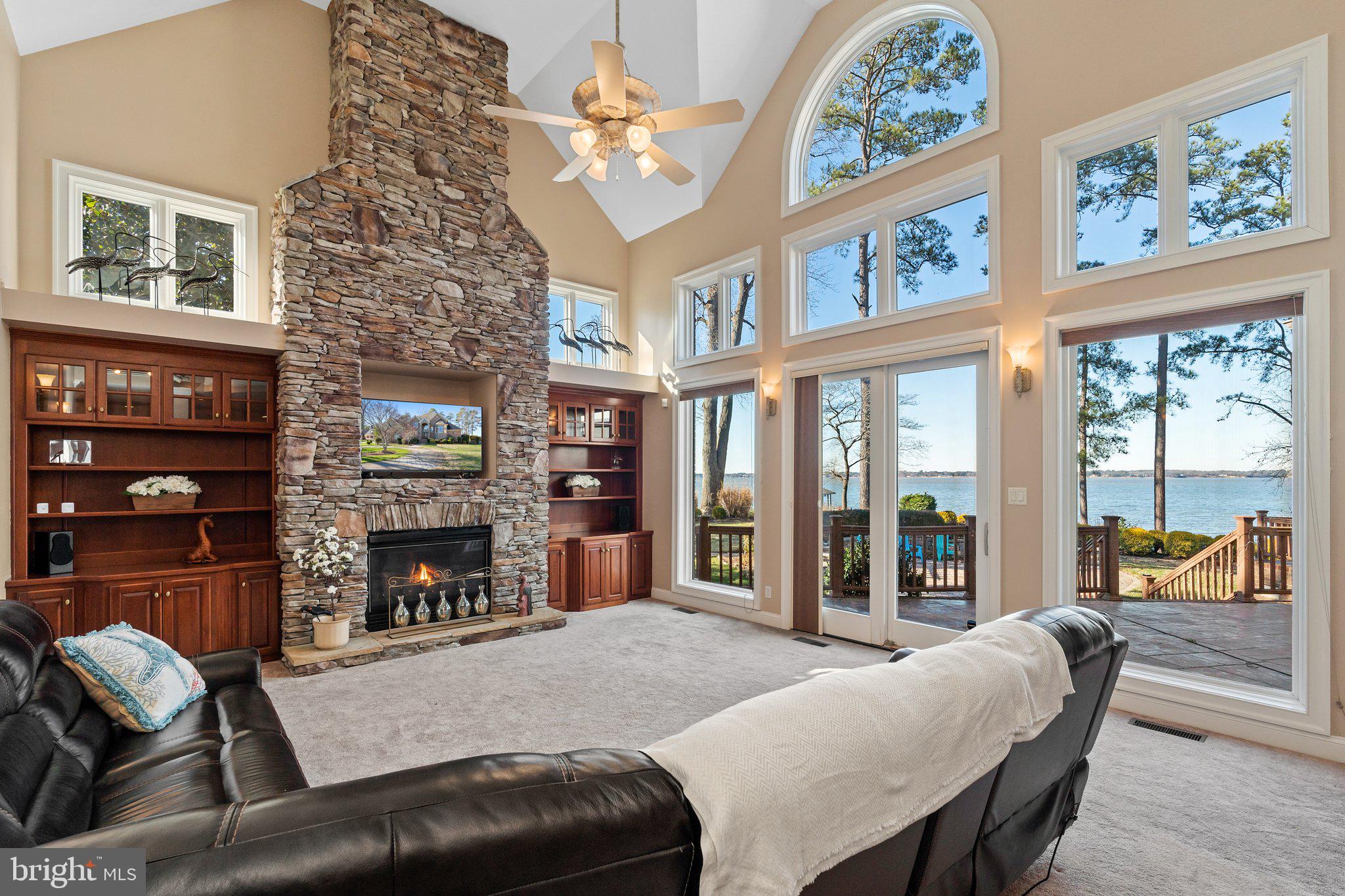 THE RIVERFRONT - Residential