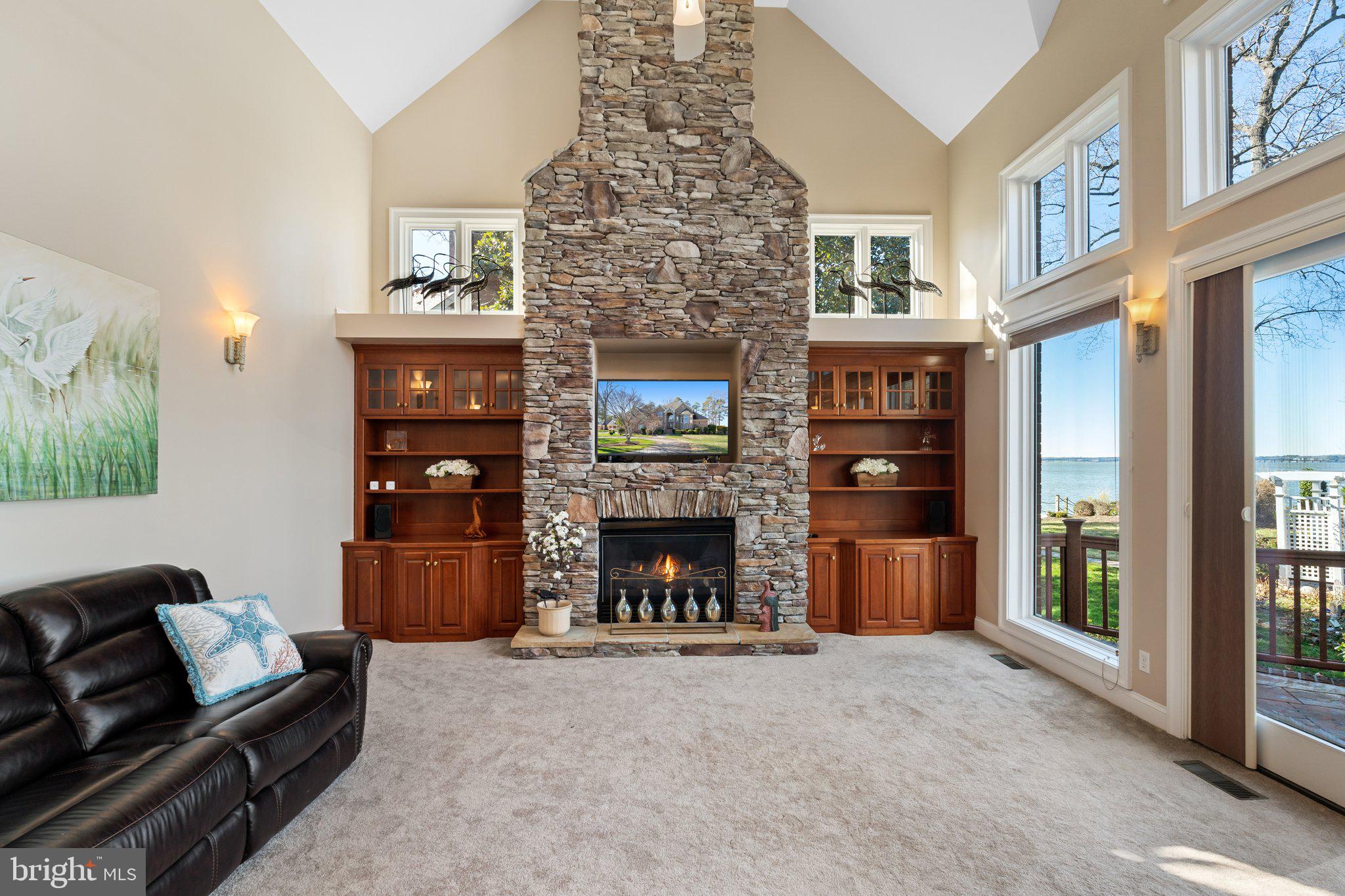 THE RIVERFRONT - Residential