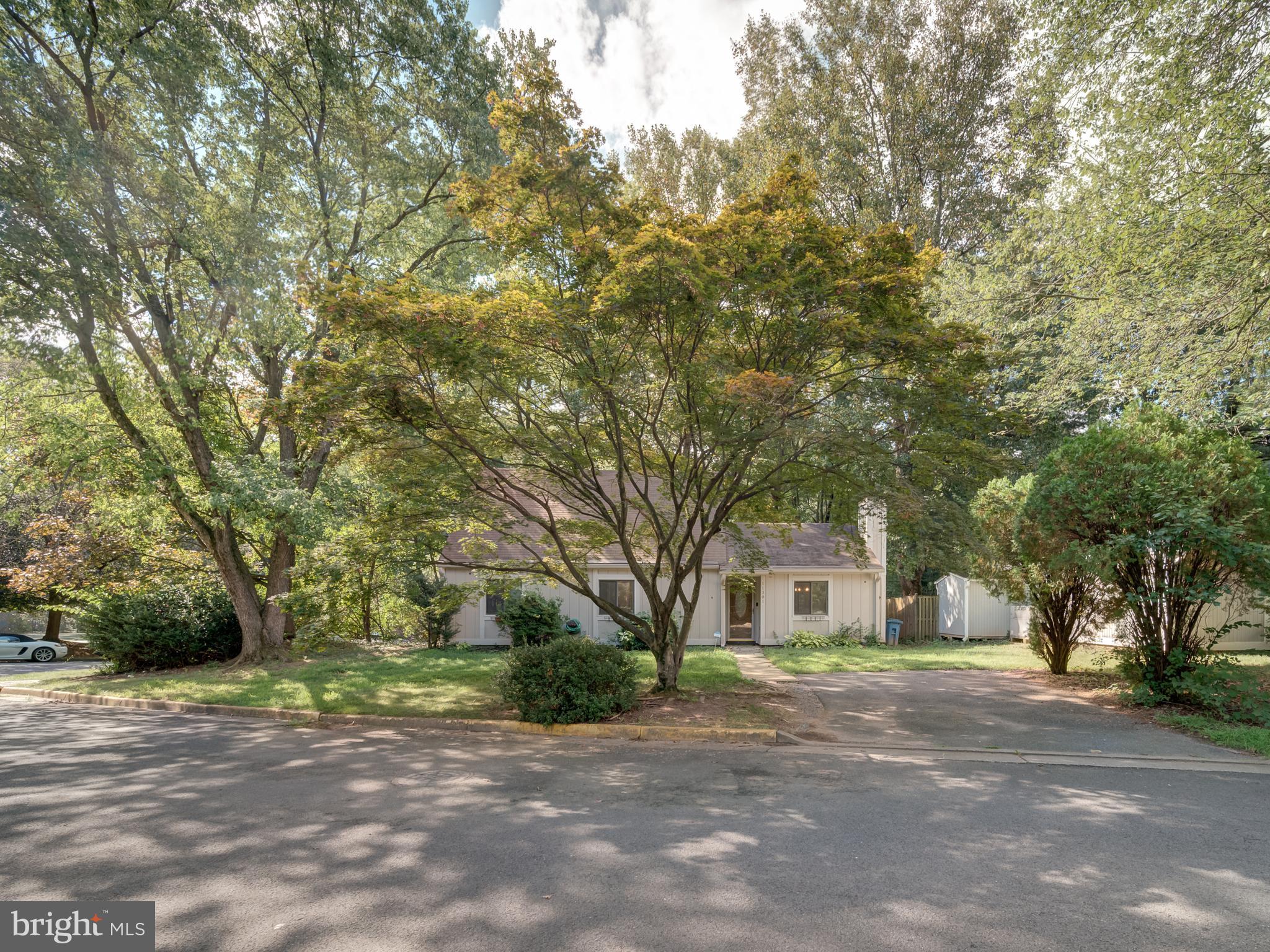 11301 GATESBOROUGH LANE