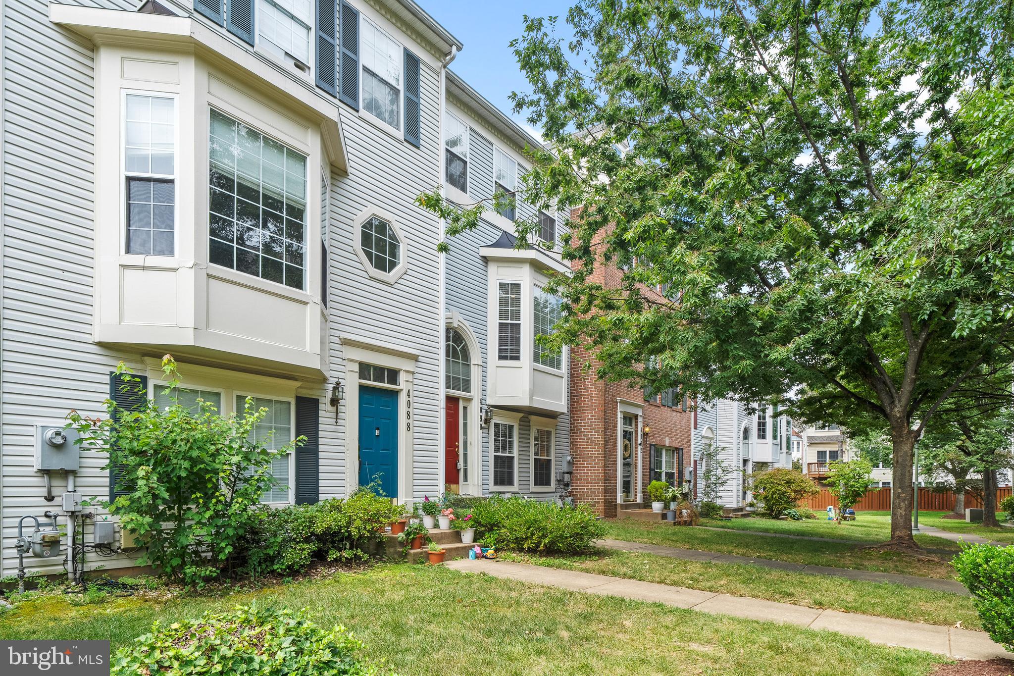 4090 FOUNTAINSIDE LANE
