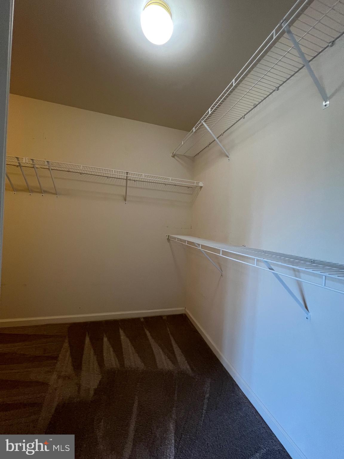 GALYN MANOR - Residential