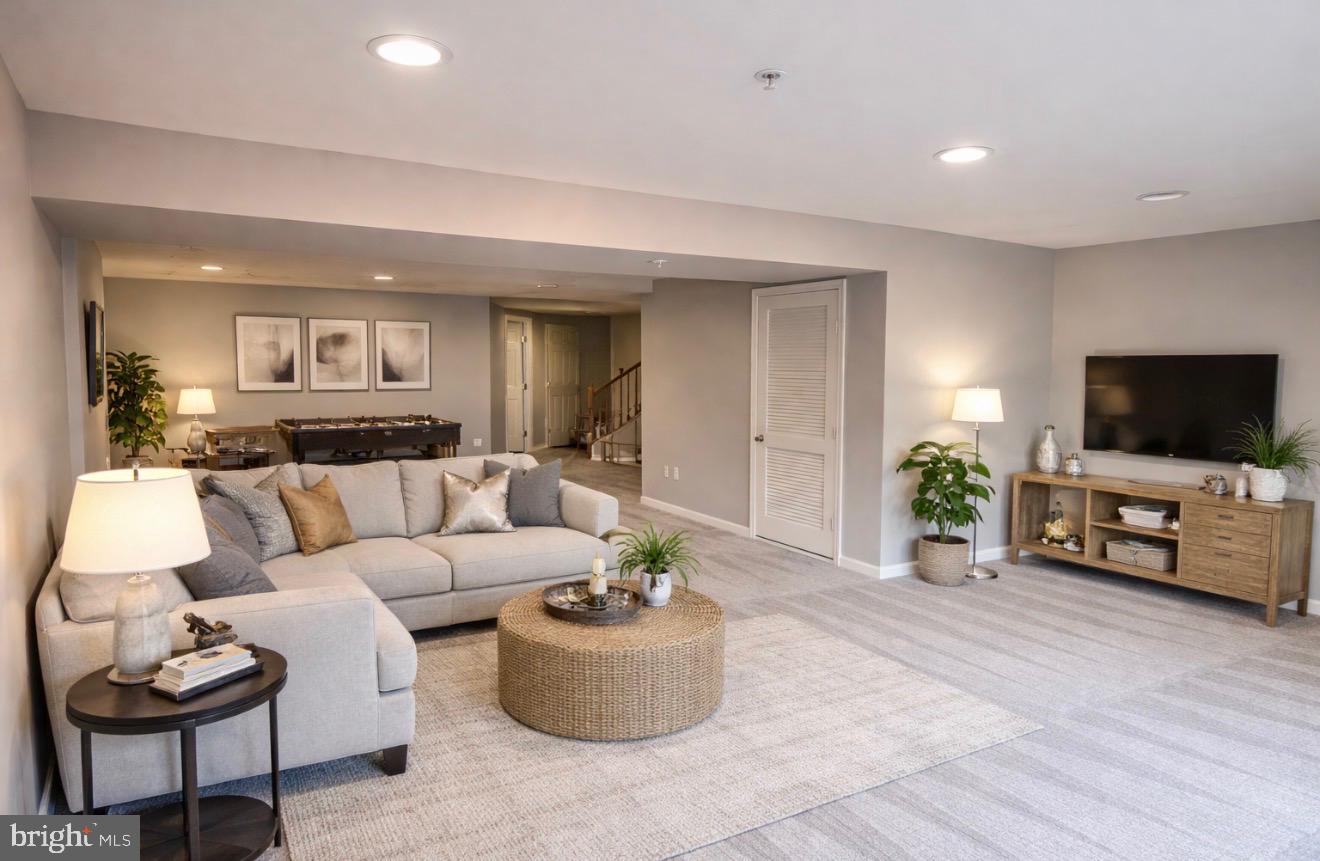 GALYN MANOR - Residential