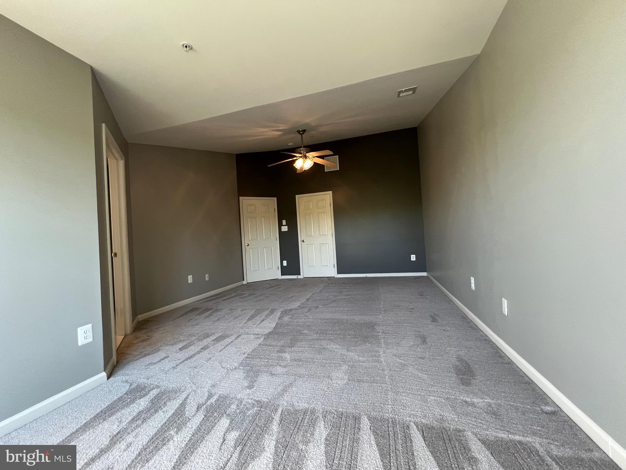 GALYN MANOR - Residential