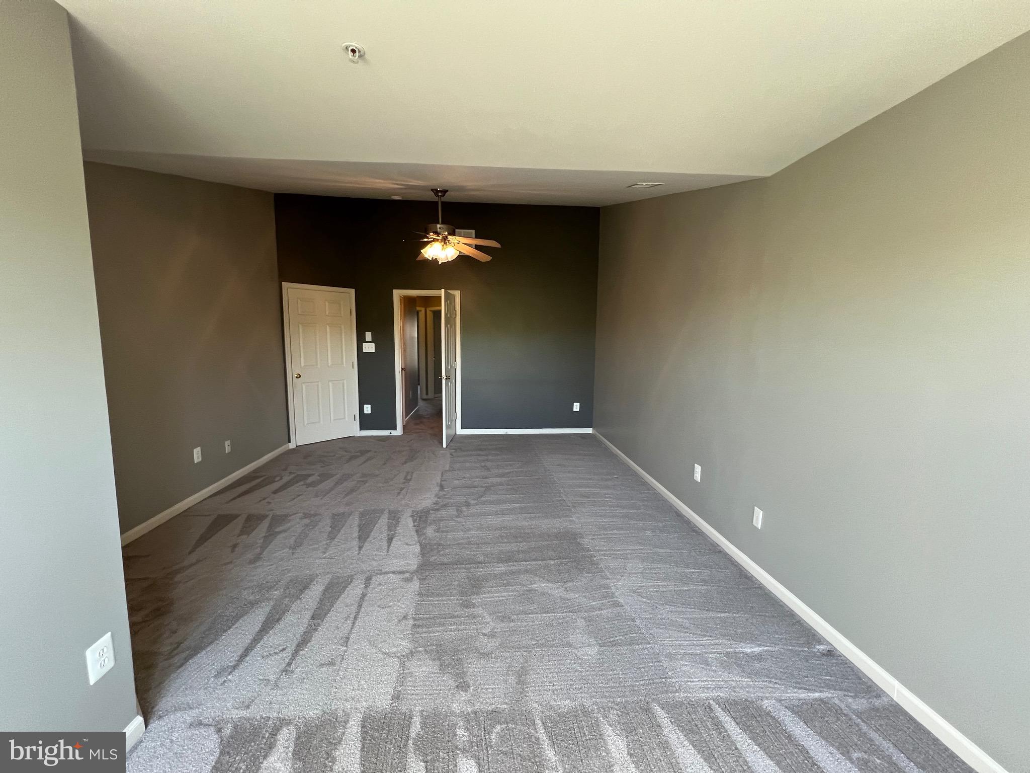 GALYN MANOR - Residential