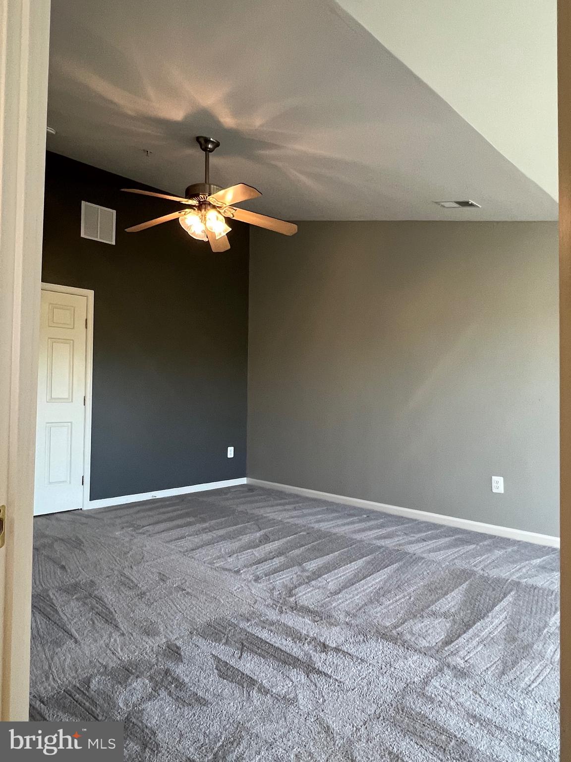 GALYN MANOR - Residential