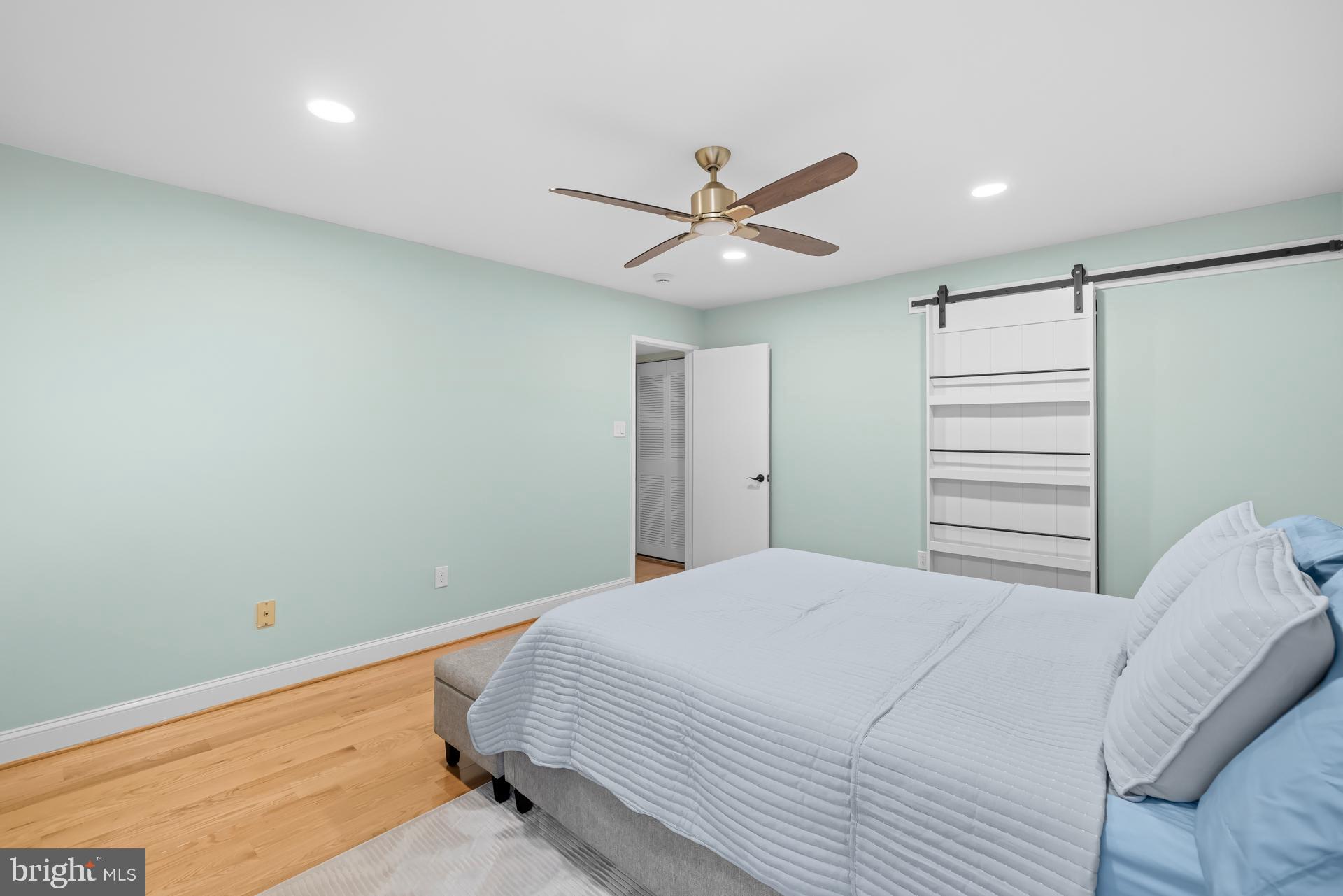 AMERICANA FINMARK - Residential
