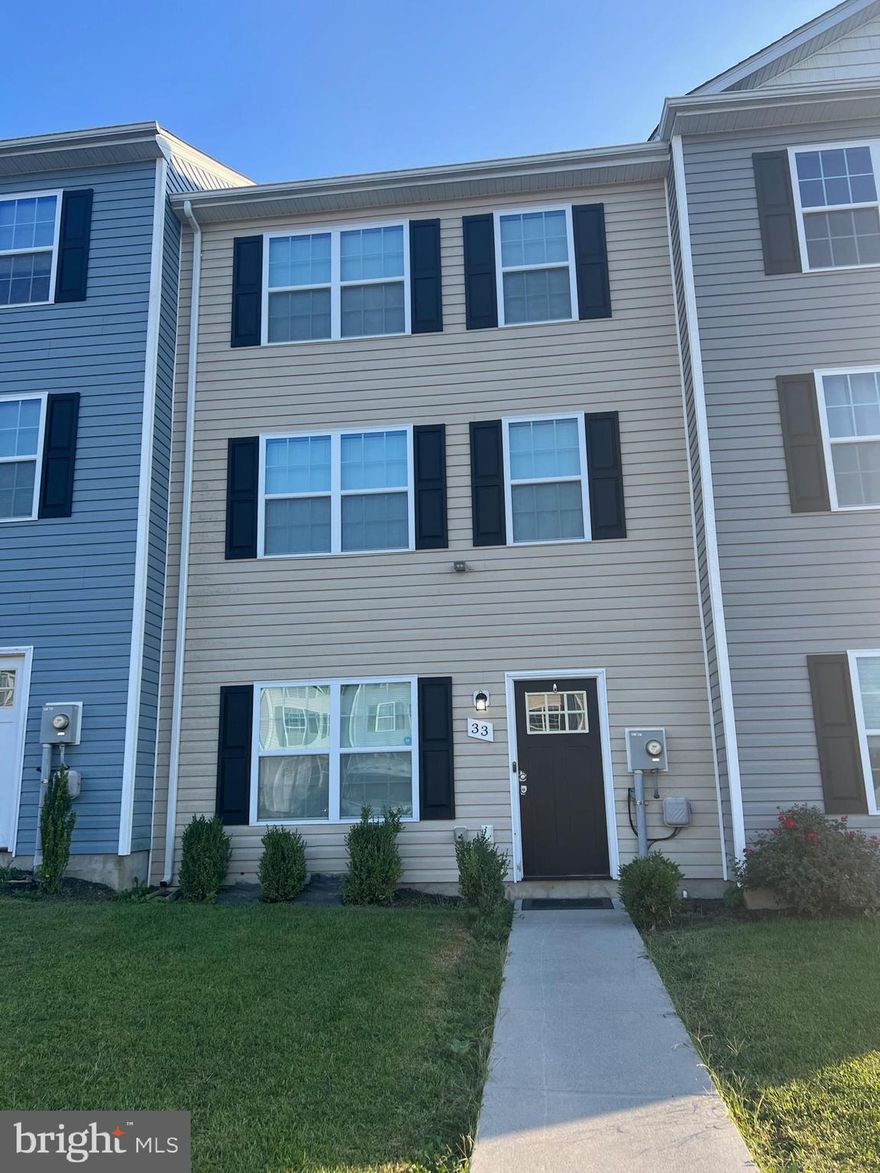 Spacious well maintained townhome in Inwood Village, quite little neighborhood off Rt 11, great commuting location , close to shopping and I81. Over 1500 Sq Ft of living space, 3 levels, large master bedroom suite with walk in closet and Full bath. Master bath features large soaking tub, separate shower and double vanity sinks. Back yard is completely fenced in with tall vinyl fencing. This one won't last long, call today! Credit and background check will be completed, income requirements 3 times amount of rent. A pet may be considered on a case by case basis with a monthly pet fee.