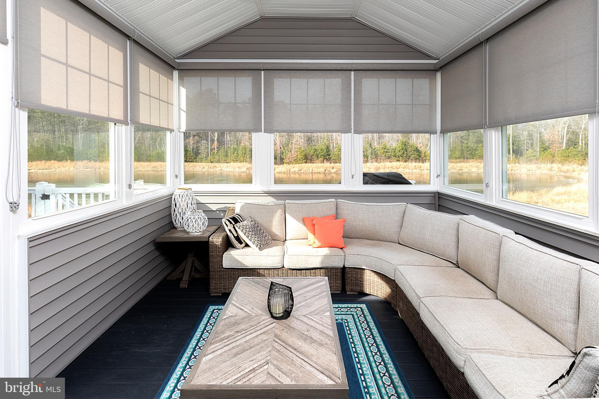 WOODRIDGE - Residential