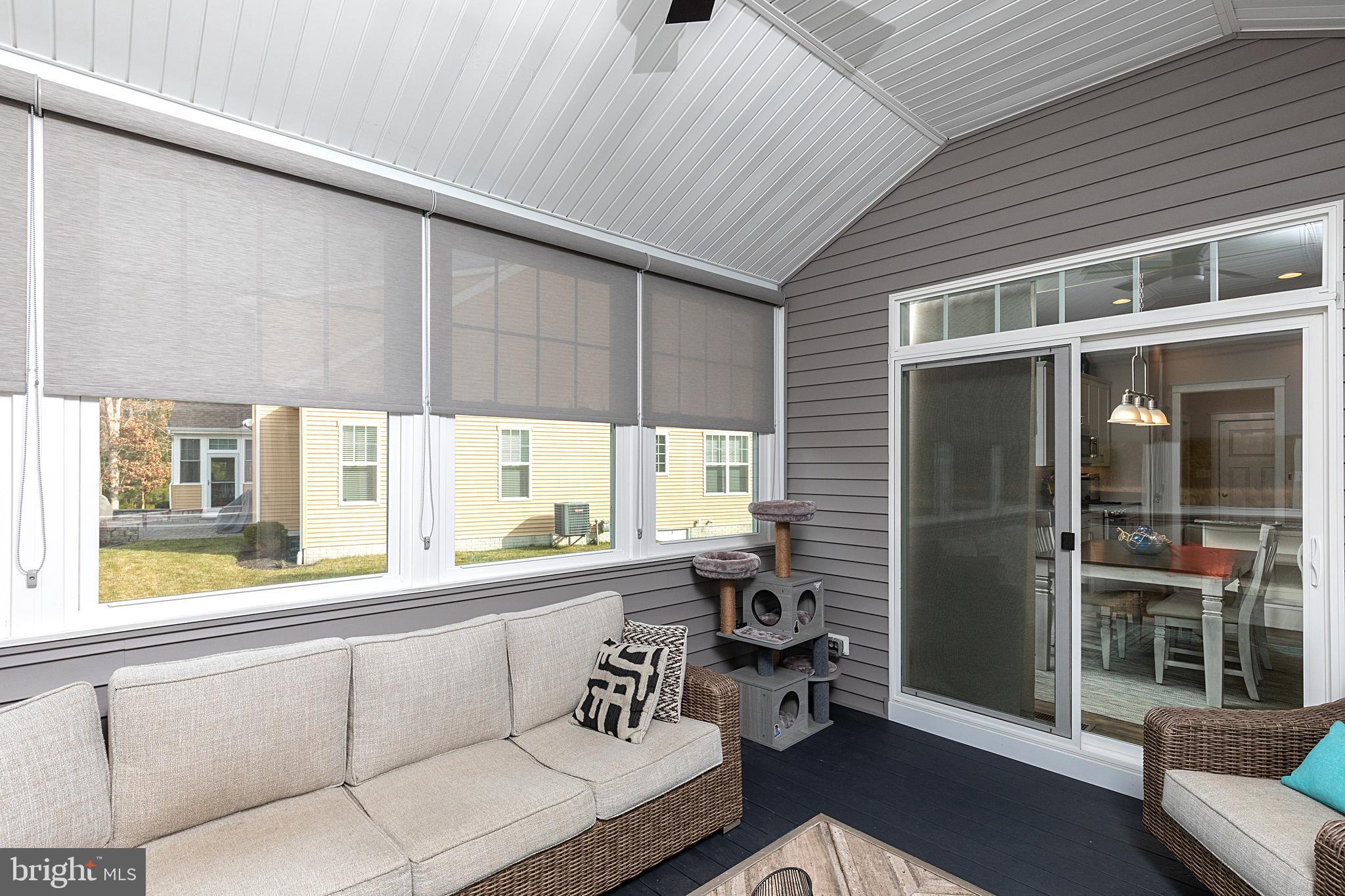 WOODRIDGE - Residential