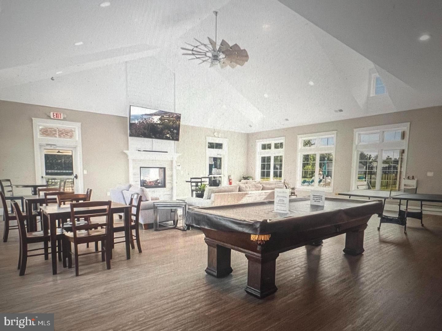 WOODRIDGE - Residential