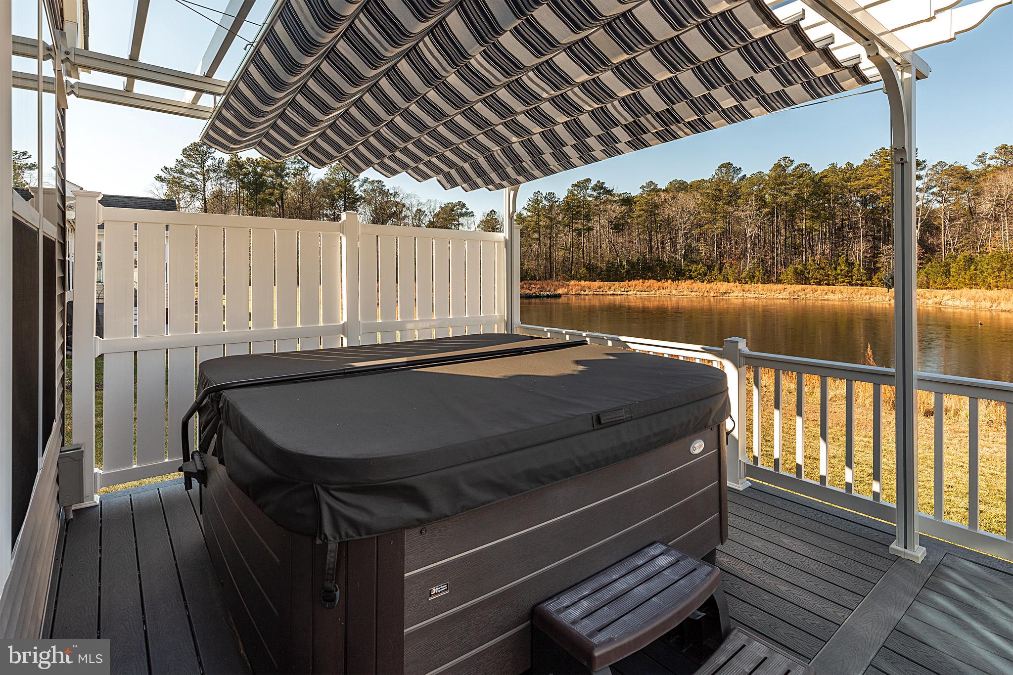 WOODRIDGE - Residential