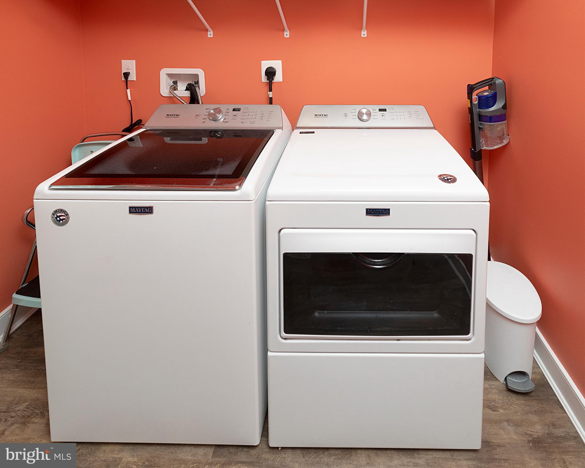 WOODRIDGE - Residential