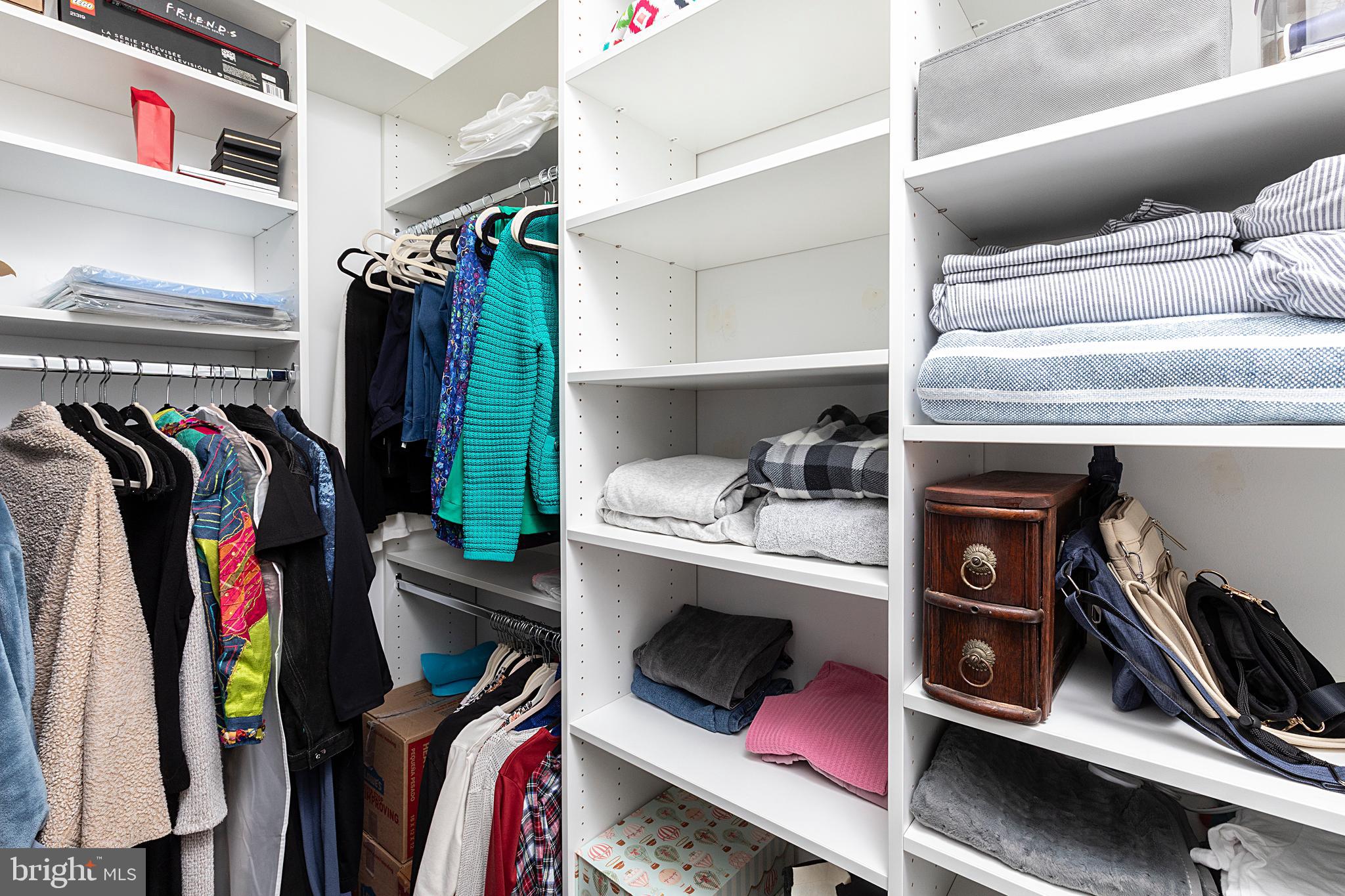 WOODRIDGE - Residential