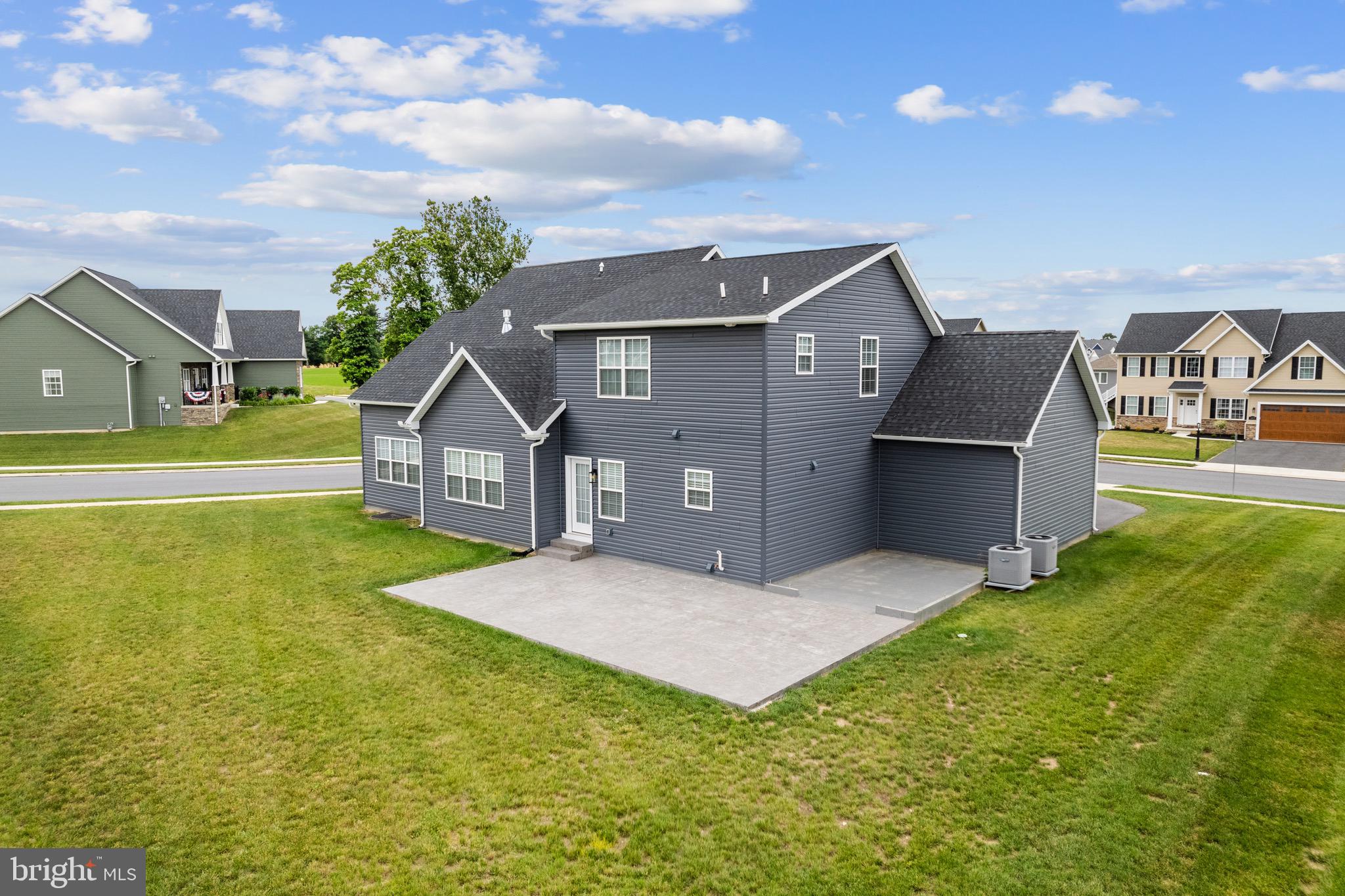 HERITAGE ESTATES WEST - Residential