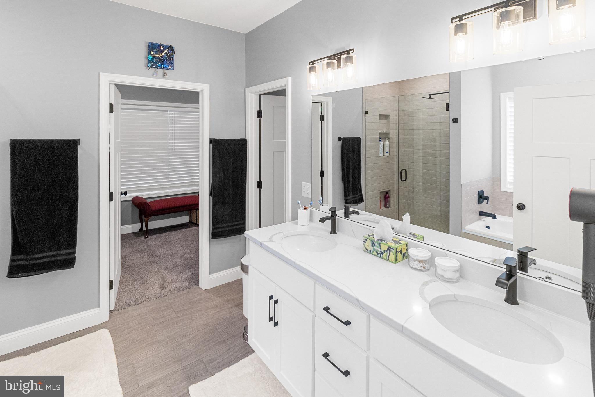 HERITAGE ESTATES WEST - Residential