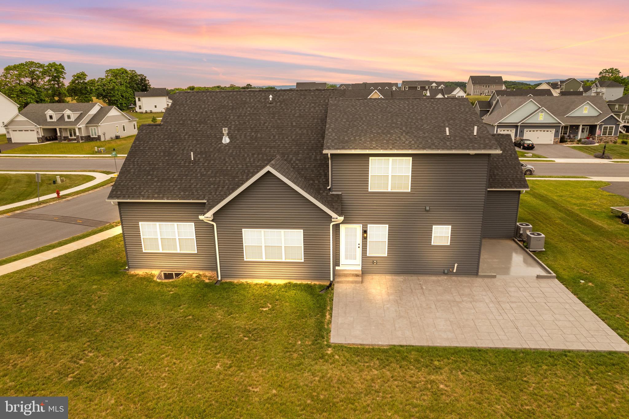 HERITAGE ESTATES WEST - Residential