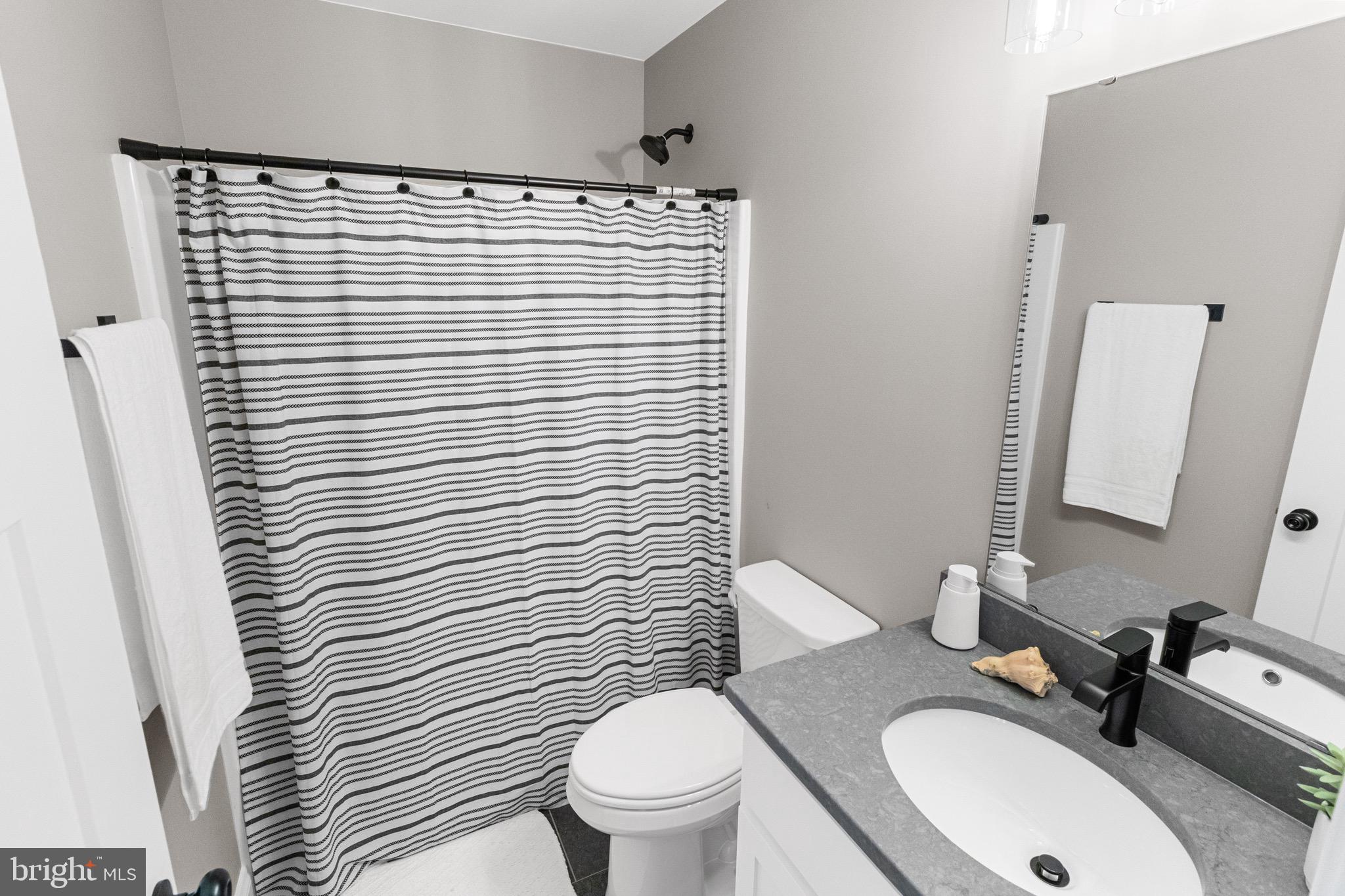 HERITAGE ESTATES WEST - Residential