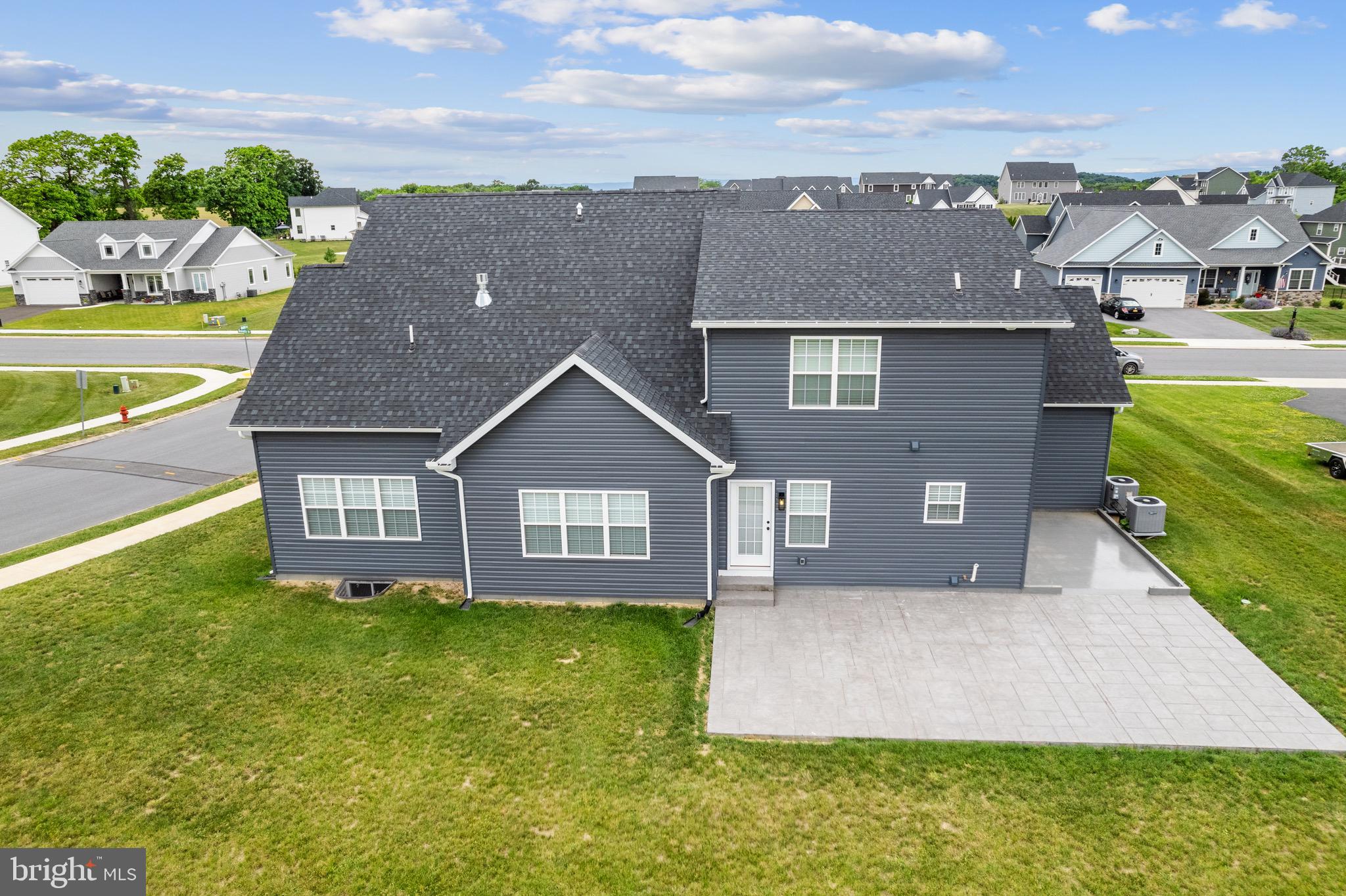 HERITAGE ESTATES WEST - Residential