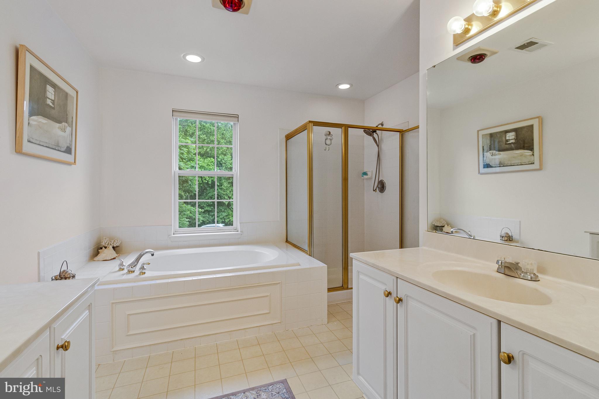 KINGSVIEW RIDGE - Residential