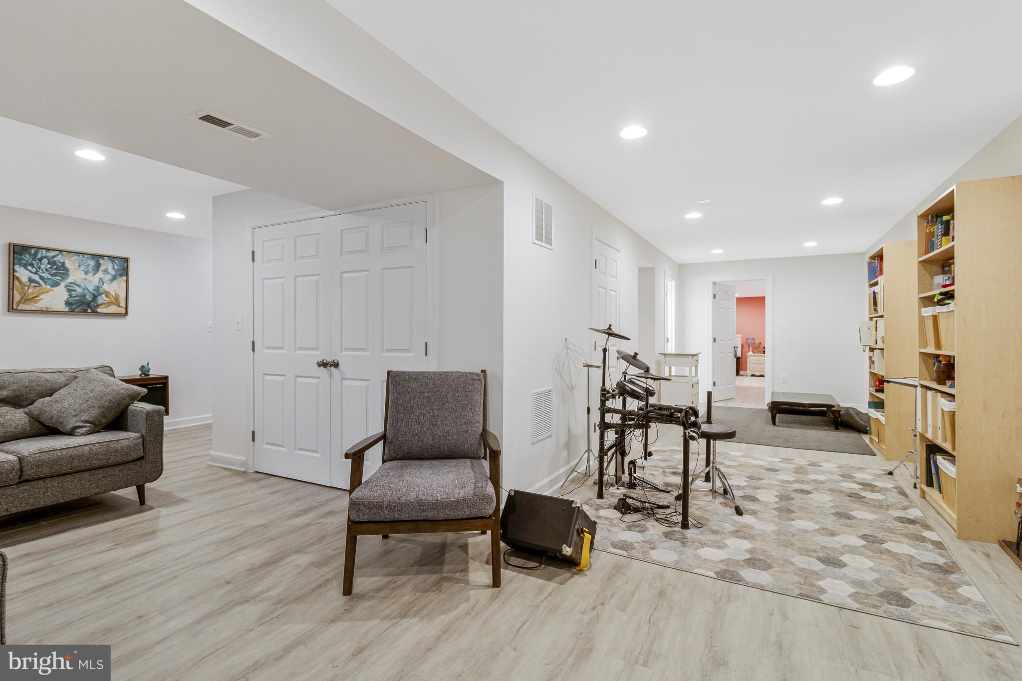 KINGSVIEW RIDGE - Residential