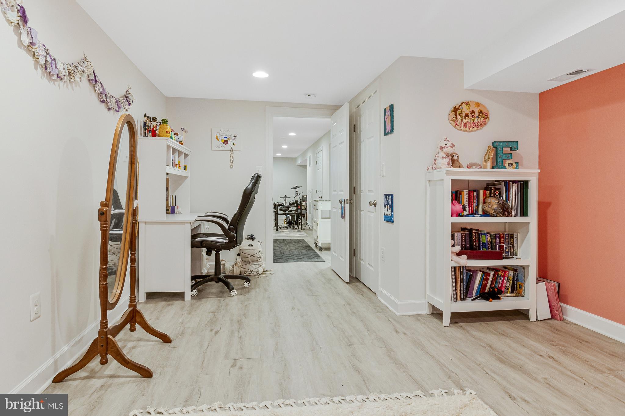 KINGSVIEW RIDGE - Residential