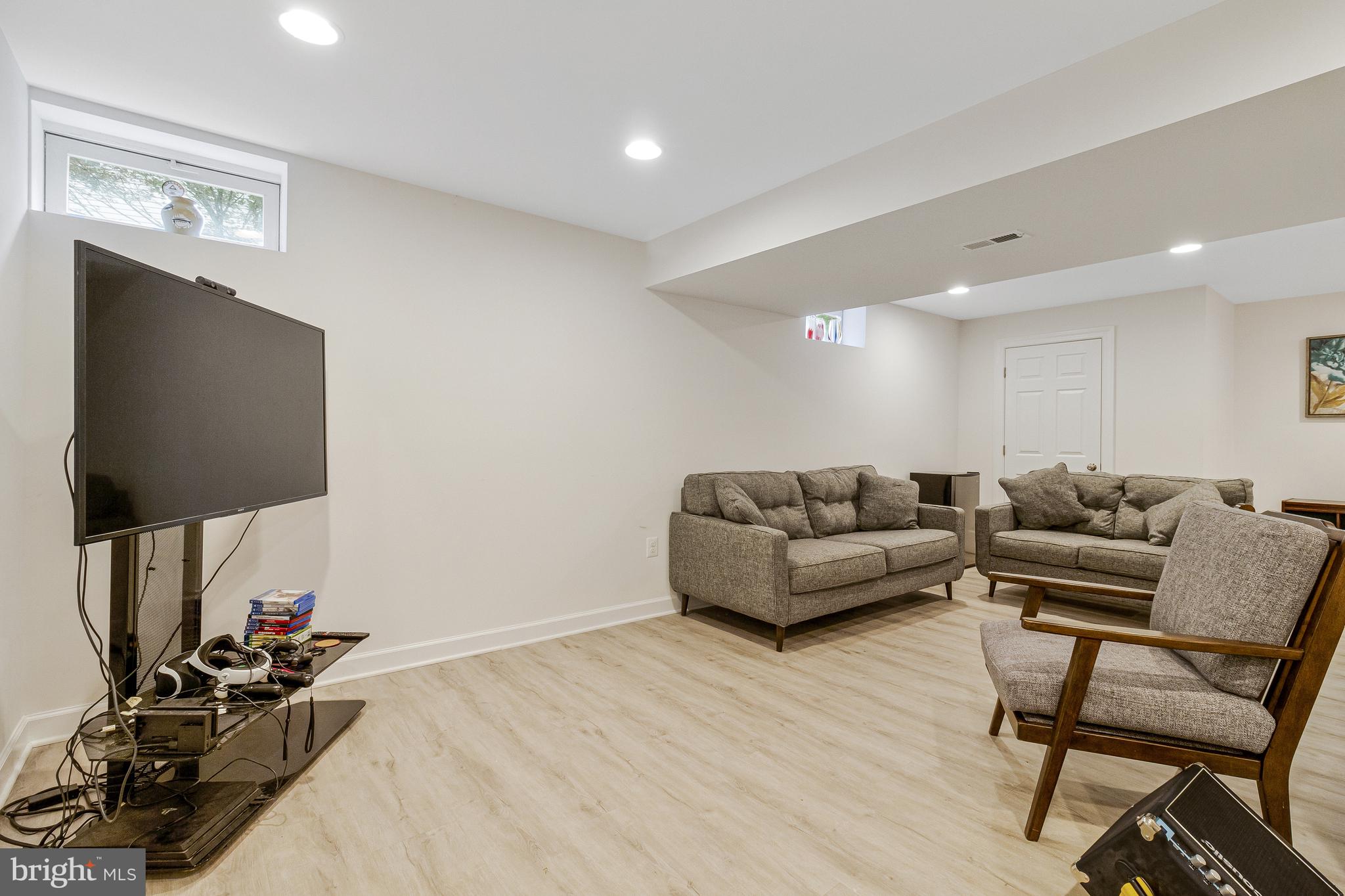 KINGSVIEW RIDGE - Residential