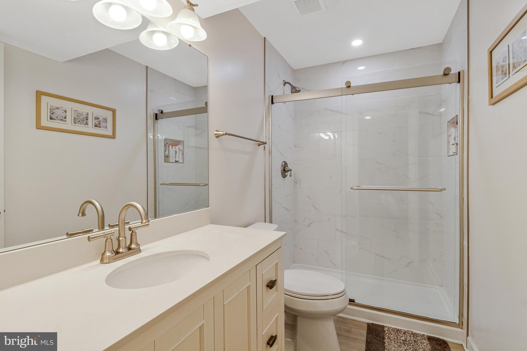 KINGSVIEW RIDGE - Residential