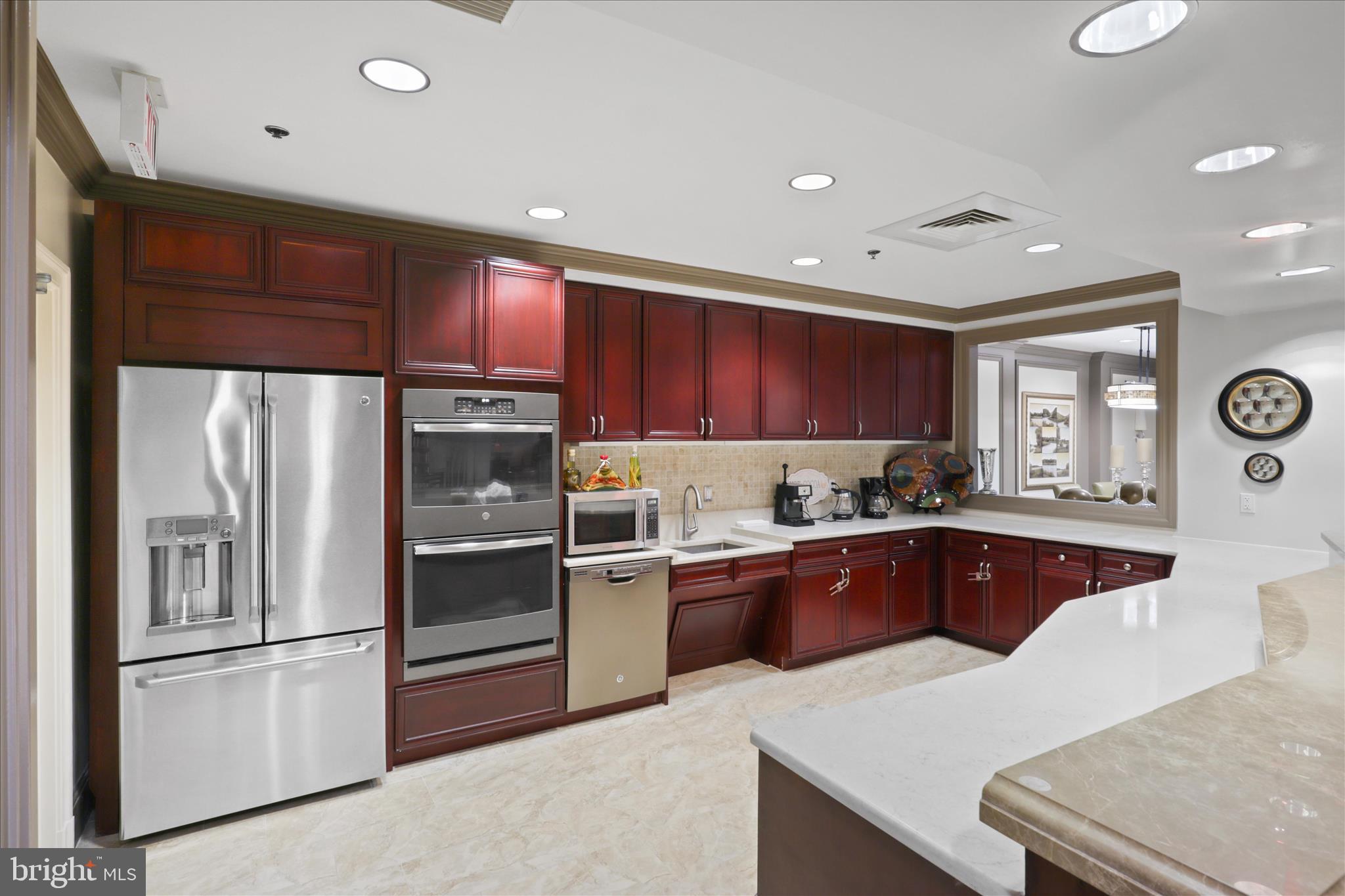 PALLADIUM AT MCLEAN - Residential