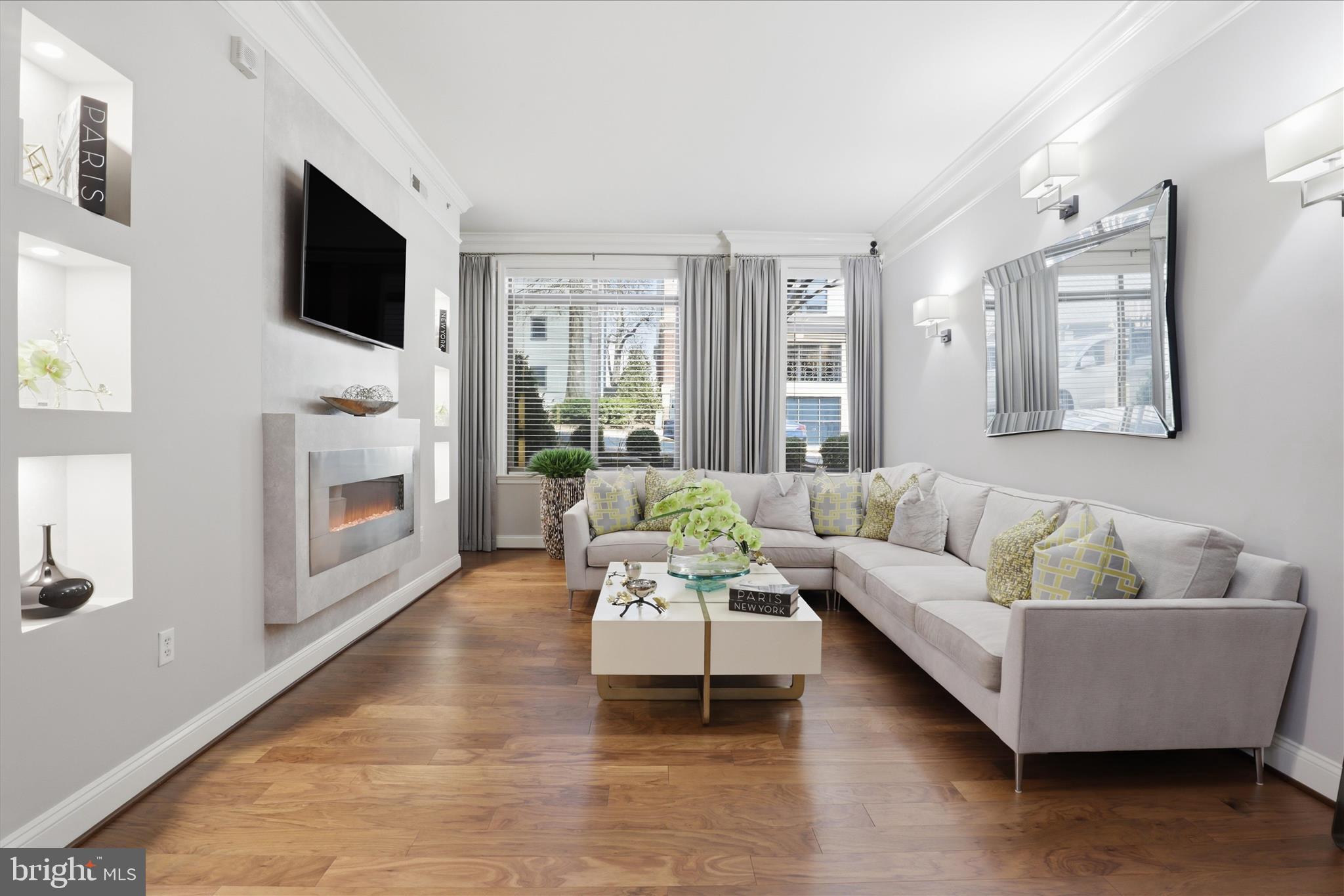 PALLADIUM AT MCLEAN - Residential