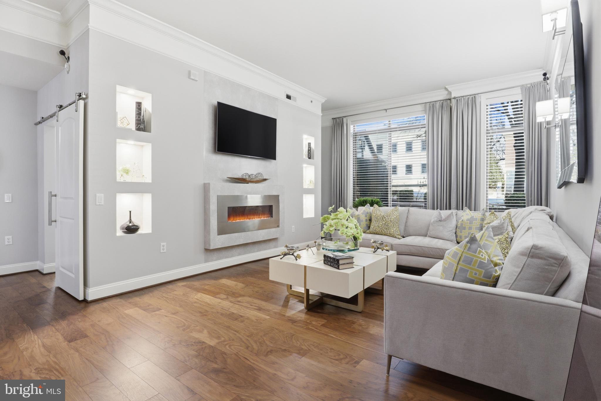 PALLADIUM AT MCLEAN - Residential