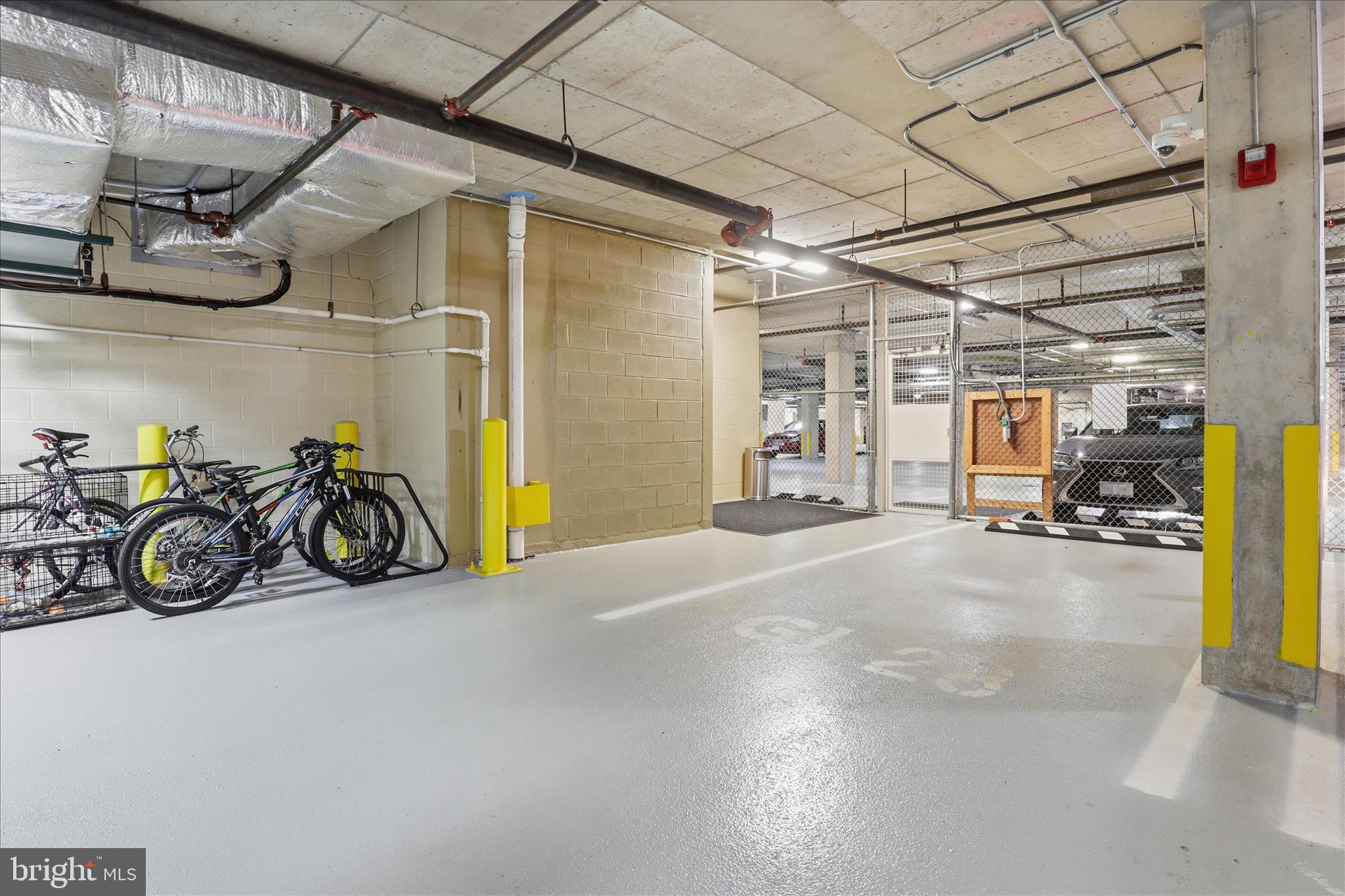 PALLADIUM AT MCLEAN - Residential