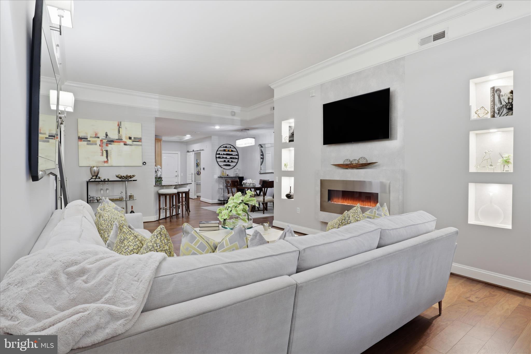 PALLADIUM AT MCLEAN - Residential