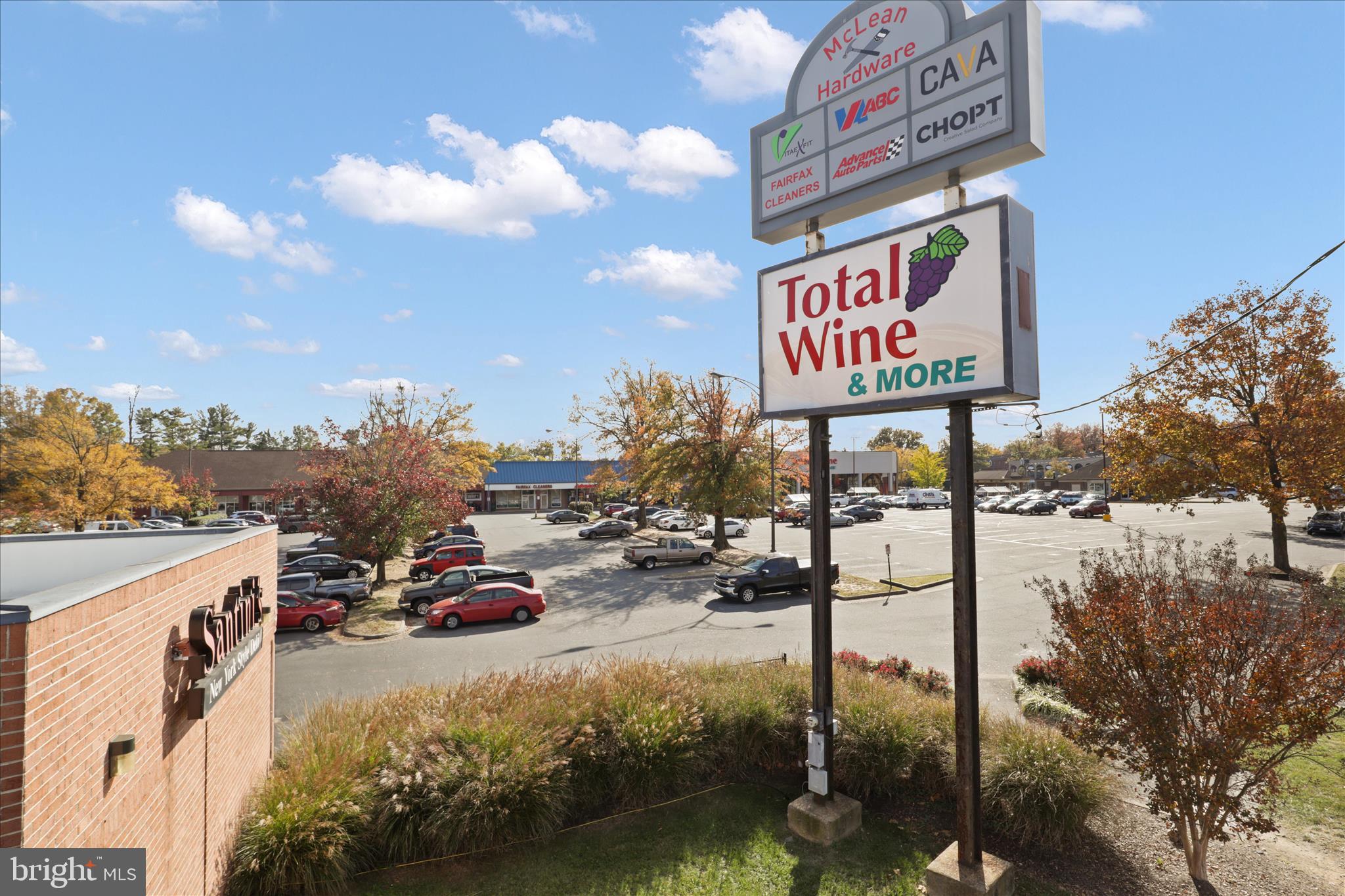 PALLADIUM AT MCLEAN - Residential