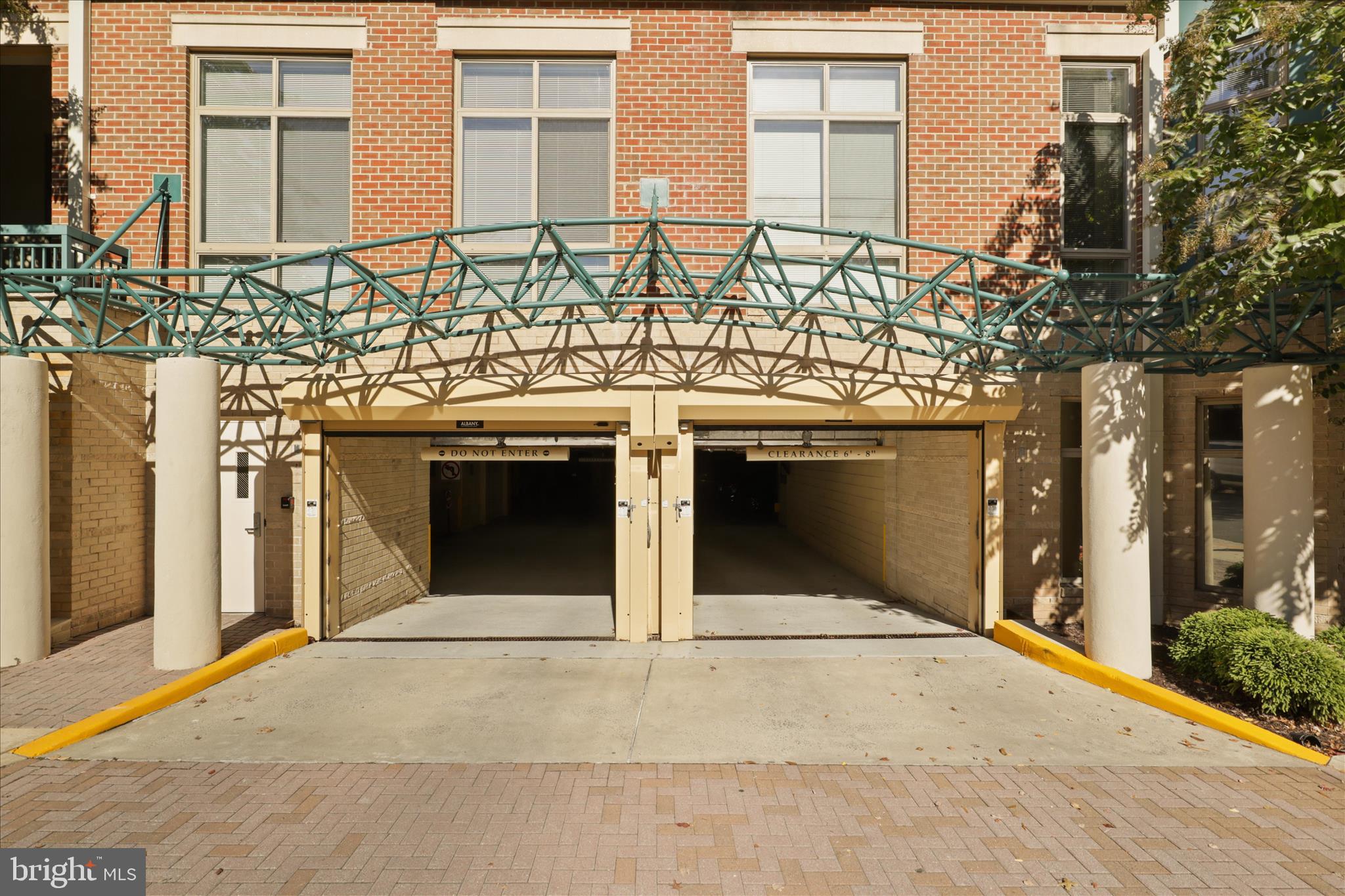 PALLADIUM AT MCLEAN - Residential