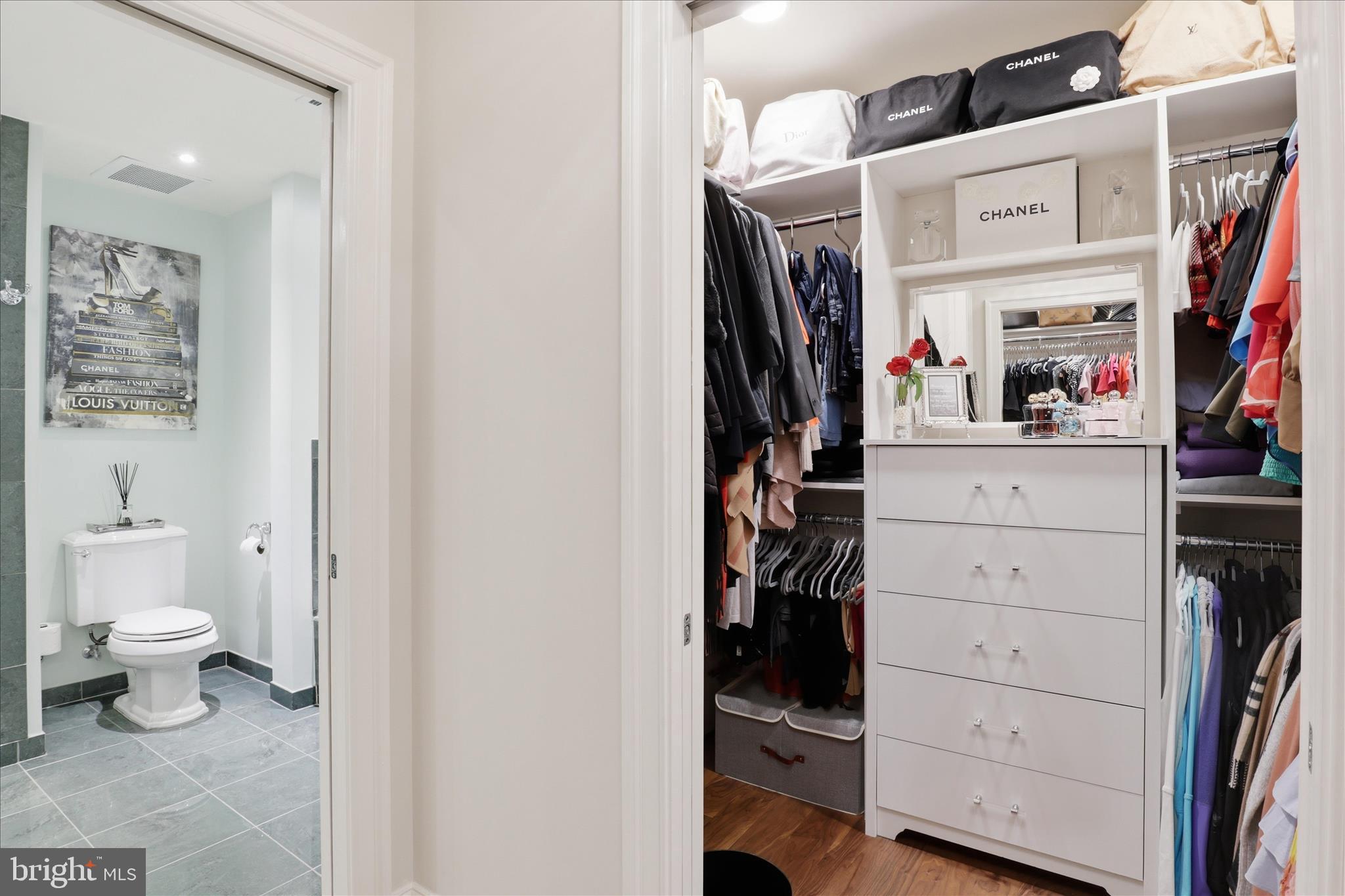 PALLADIUM AT MCLEAN - Residential