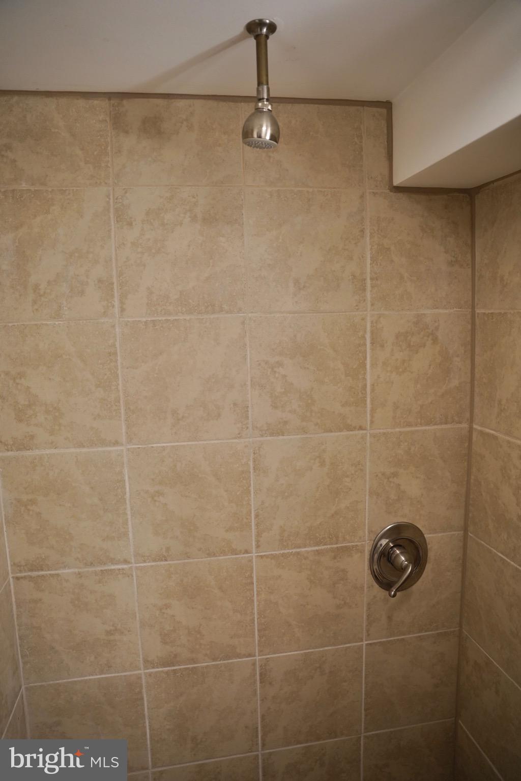 VILLAGE OF WILDE LAKE - Residential Lease