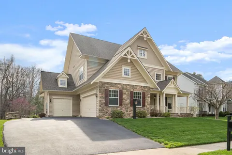 4045 Cray Drive, Warrenton, VA MLS: VAFQ2021070