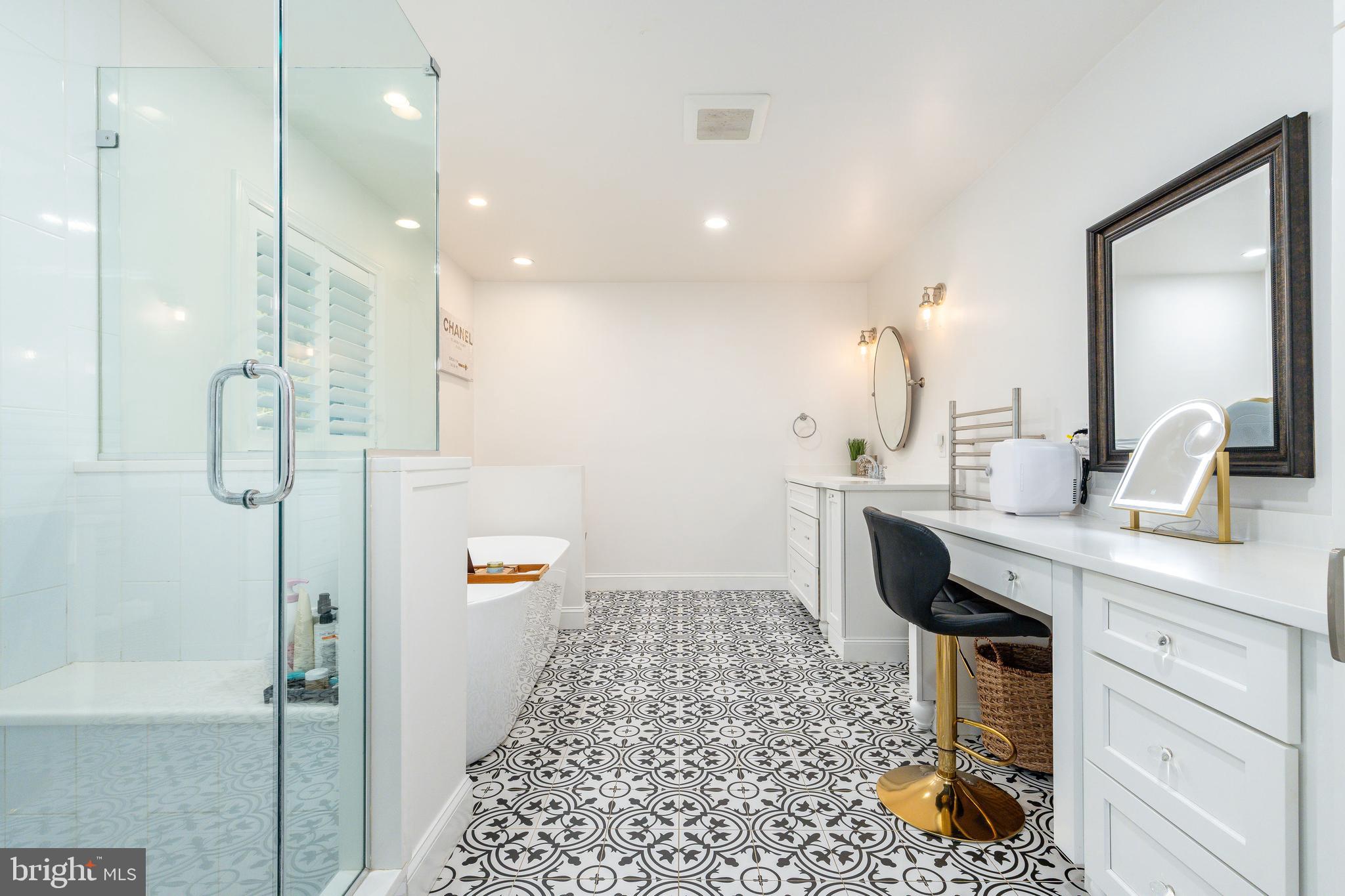 HAMILTON PARK - Residential