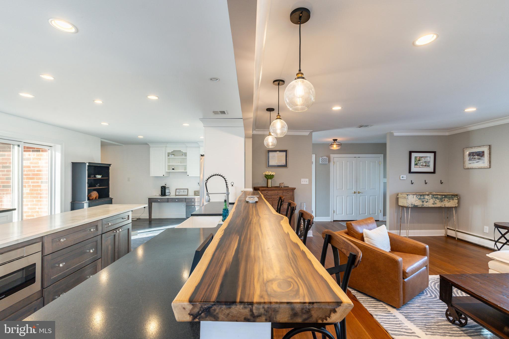 HAMILTON PARK - Residential