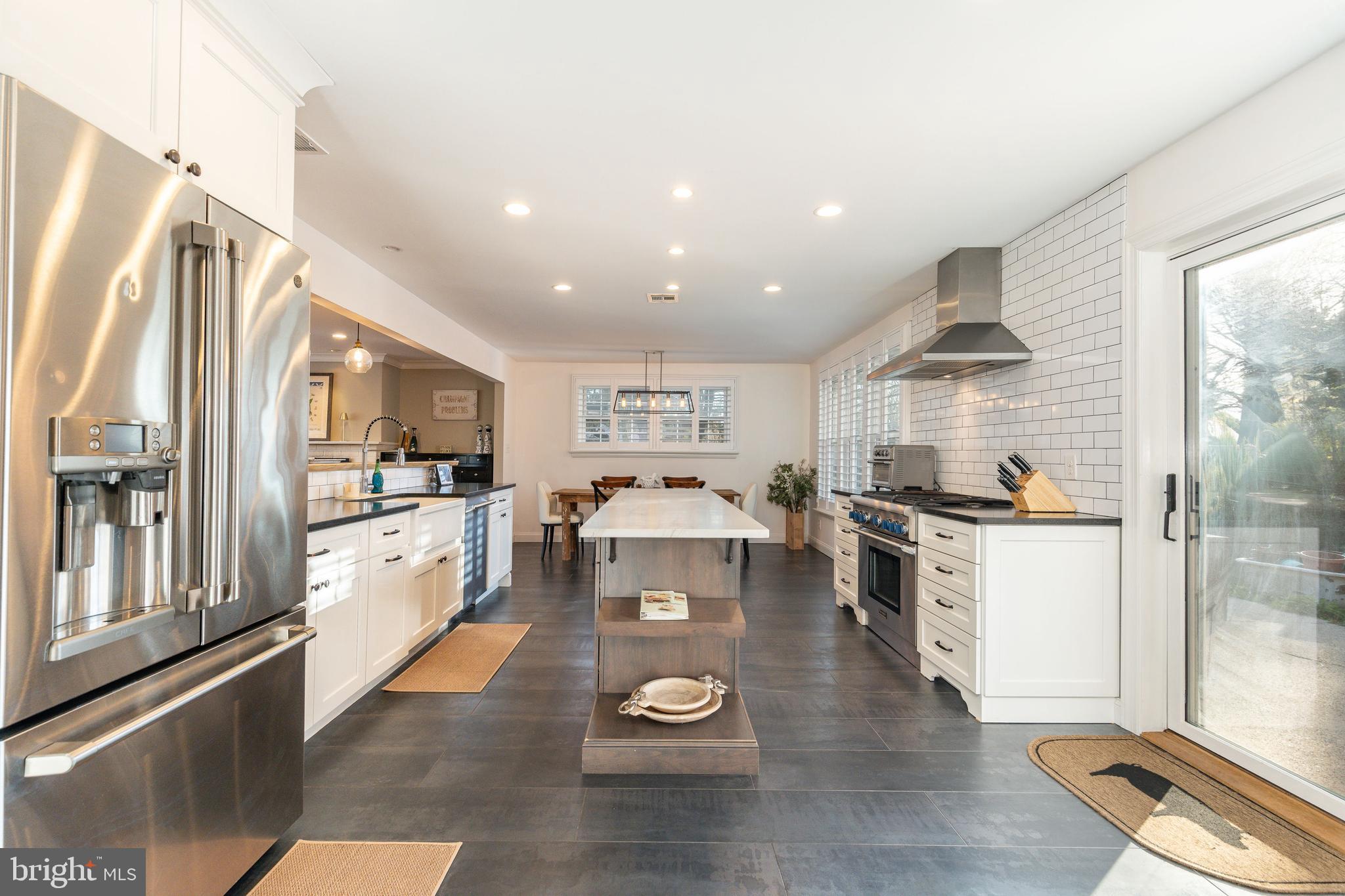 HAMILTON PARK - Residential