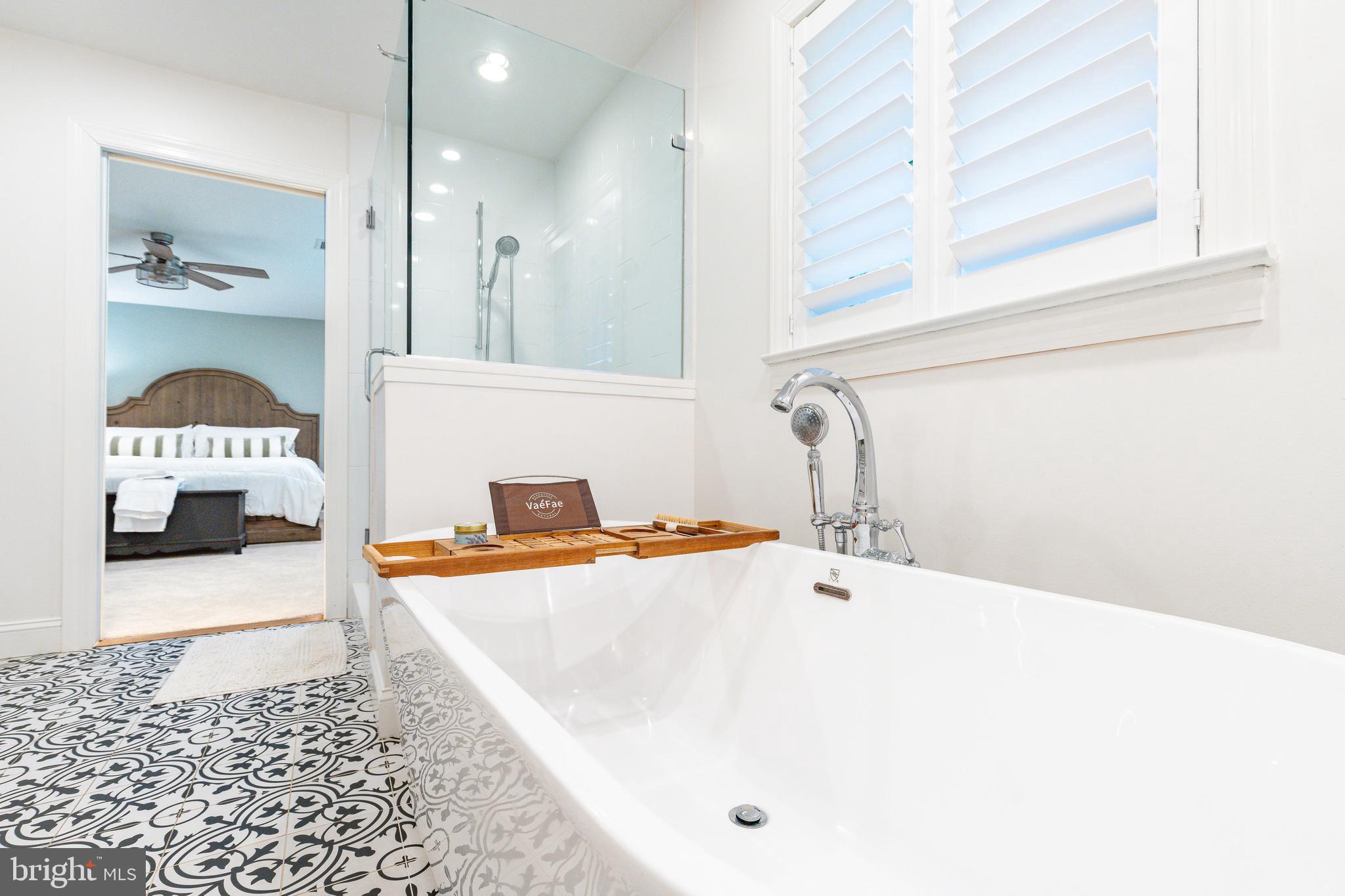 HAMILTON PARK - Residential