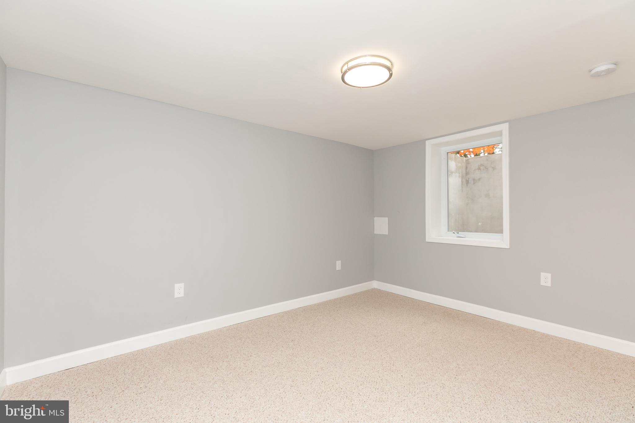 STONELEIGH - Residential